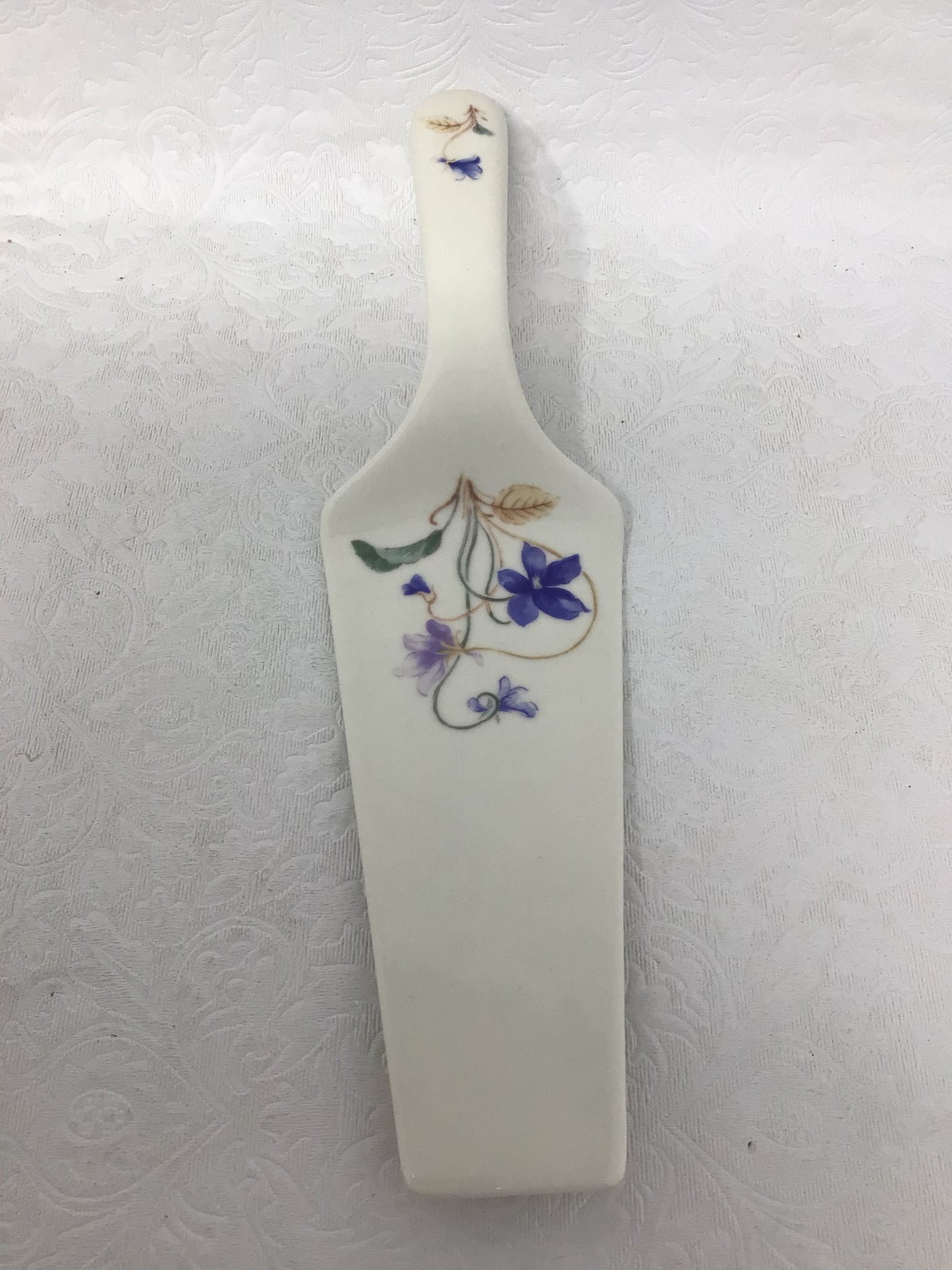 Andrea by Sadek Cake Plate and Server