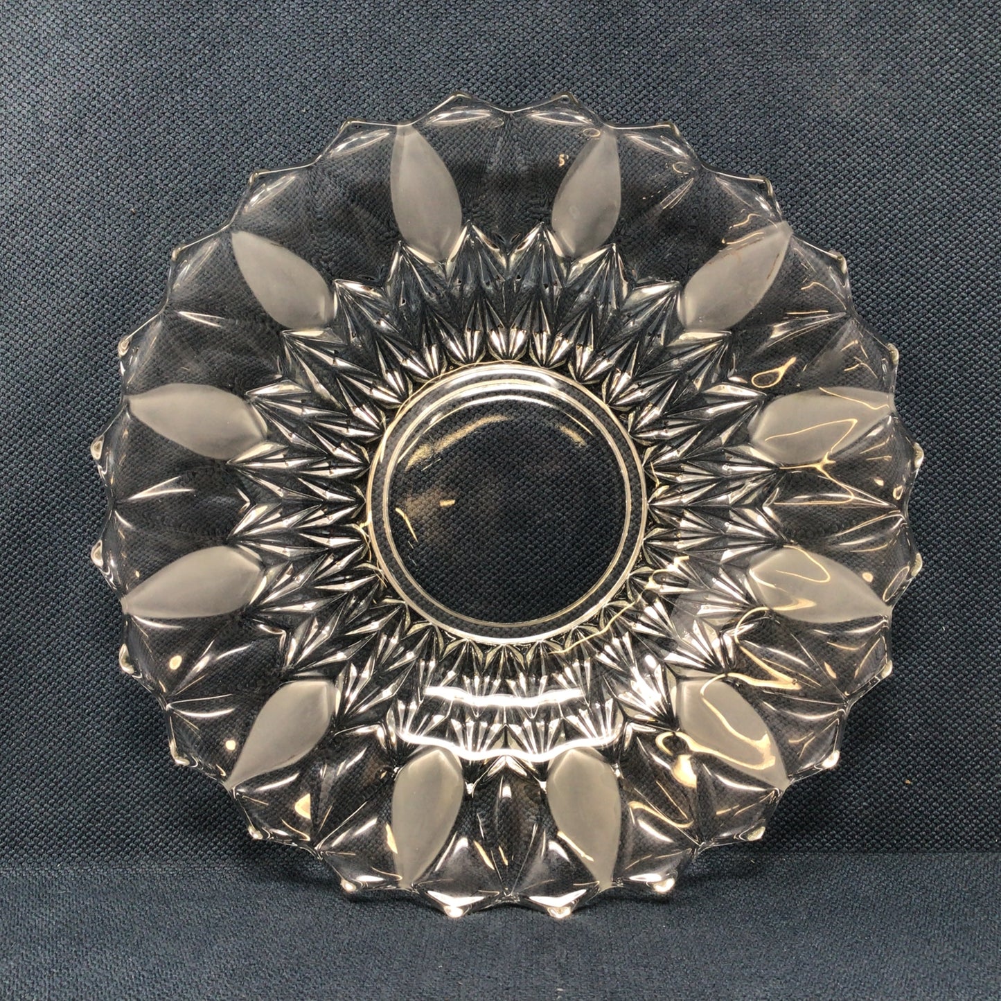 Diamond Patterned Frosted Glass Plate