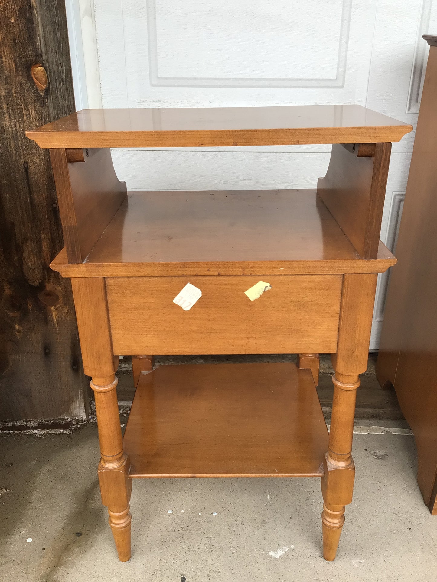 Vilas Telephone Table