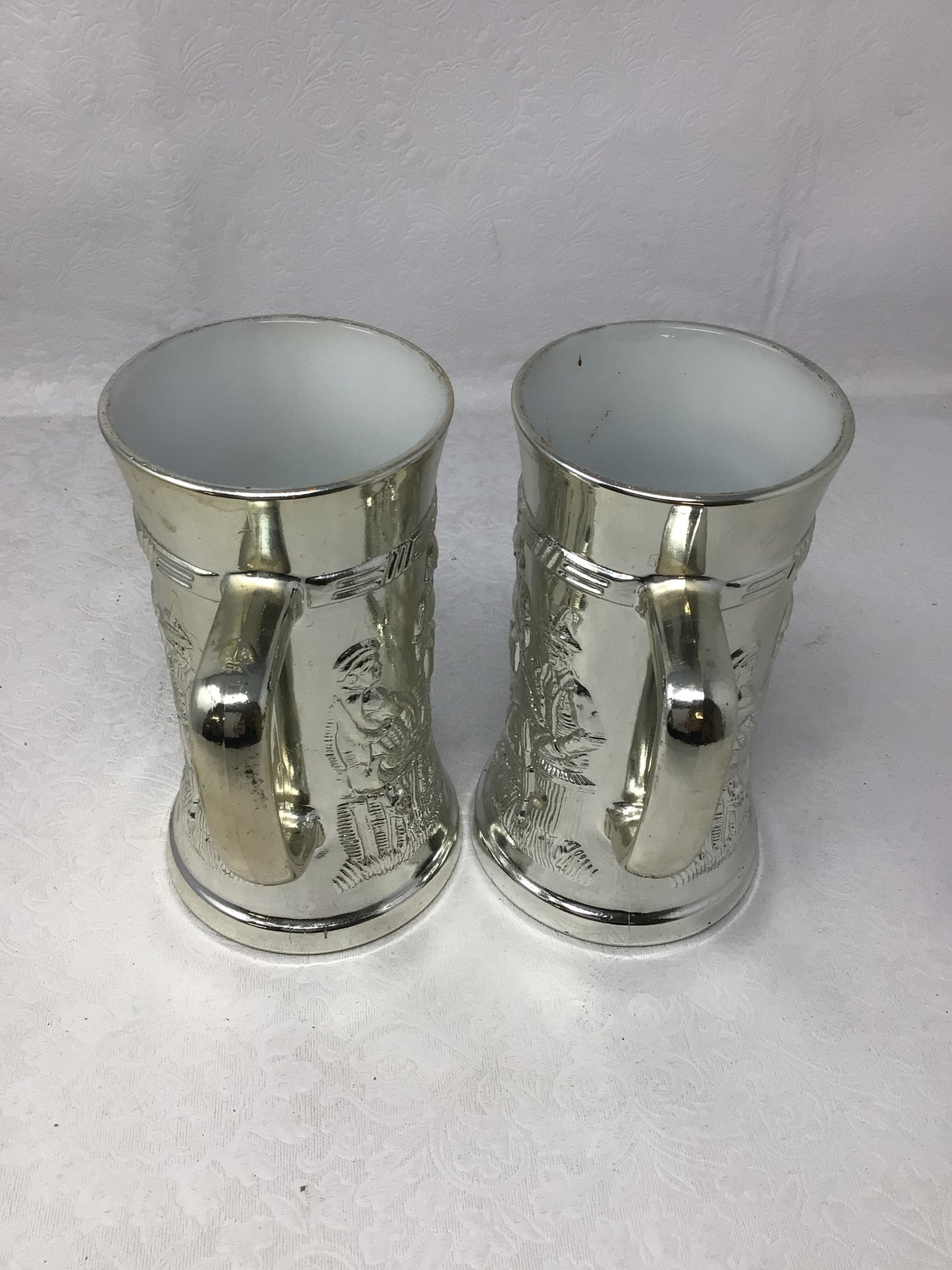 Set of 2 Vintage Indiana Tiara Bar Scene Mug