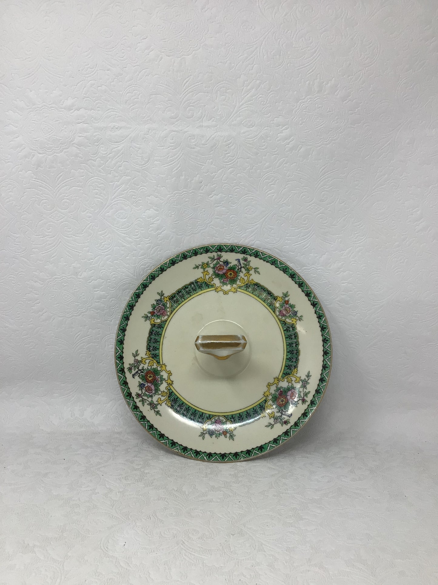 Noritake M Centre Handle Serving/Tidbit Tray