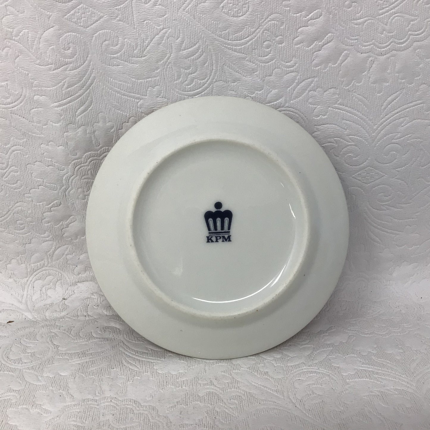 KPM Porcelain Head Handle Footed Teacup