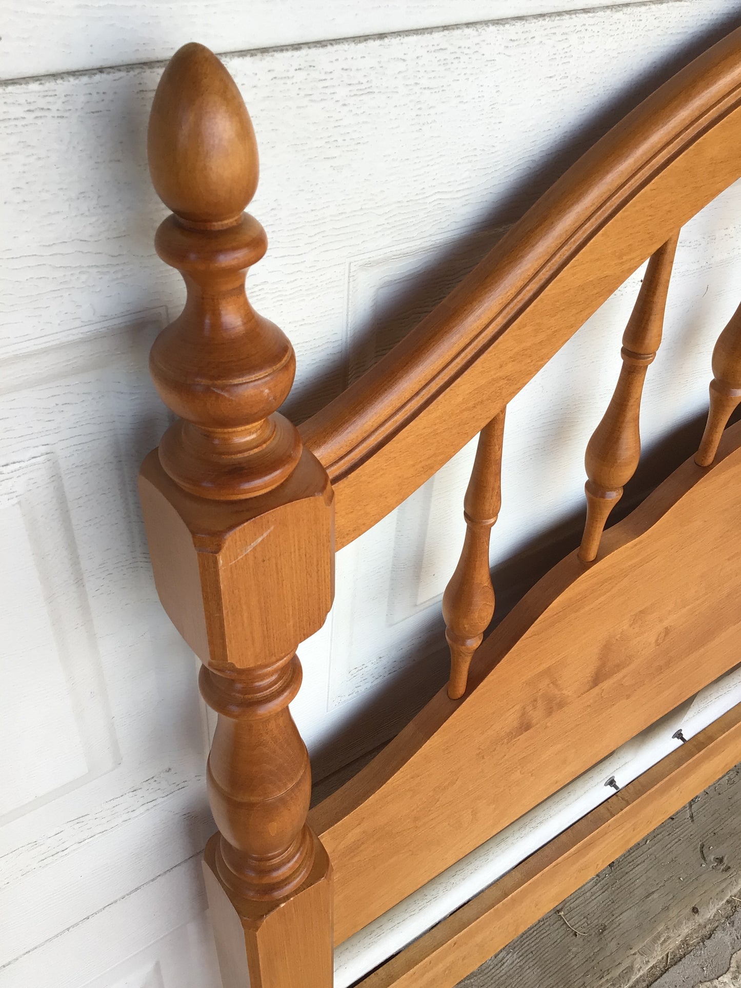 Single Bed Wooden Head and Footboard