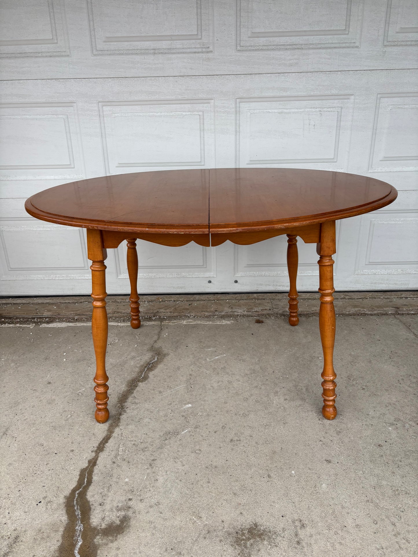 Oak Oval Kitchen Table With Leaf