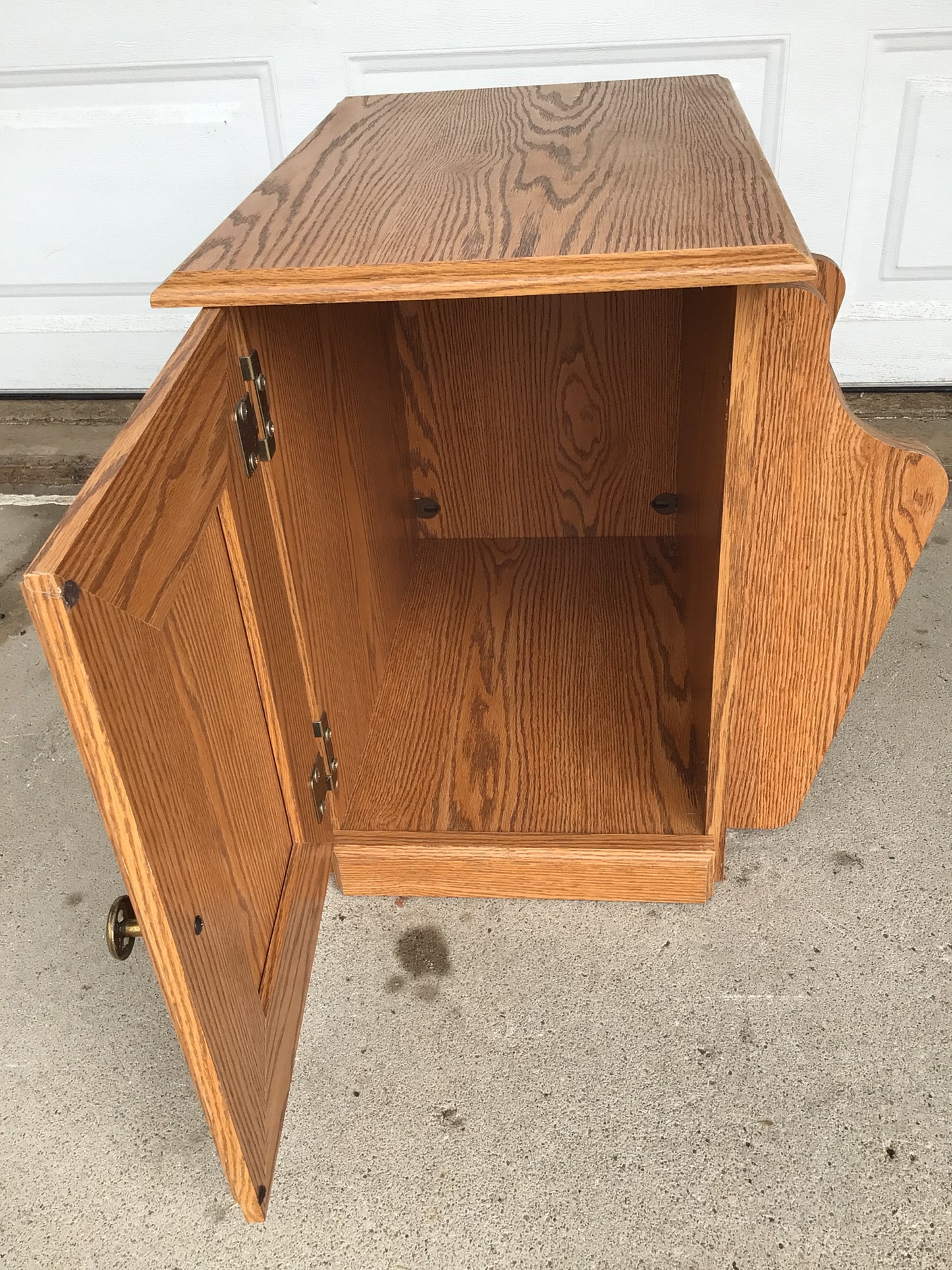 Sauder End Table