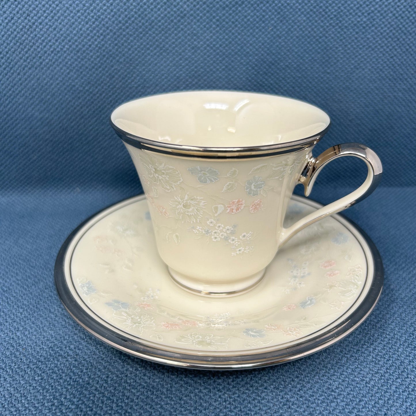 Lenox “Nicole” Pattern Fine China Full Place Setting