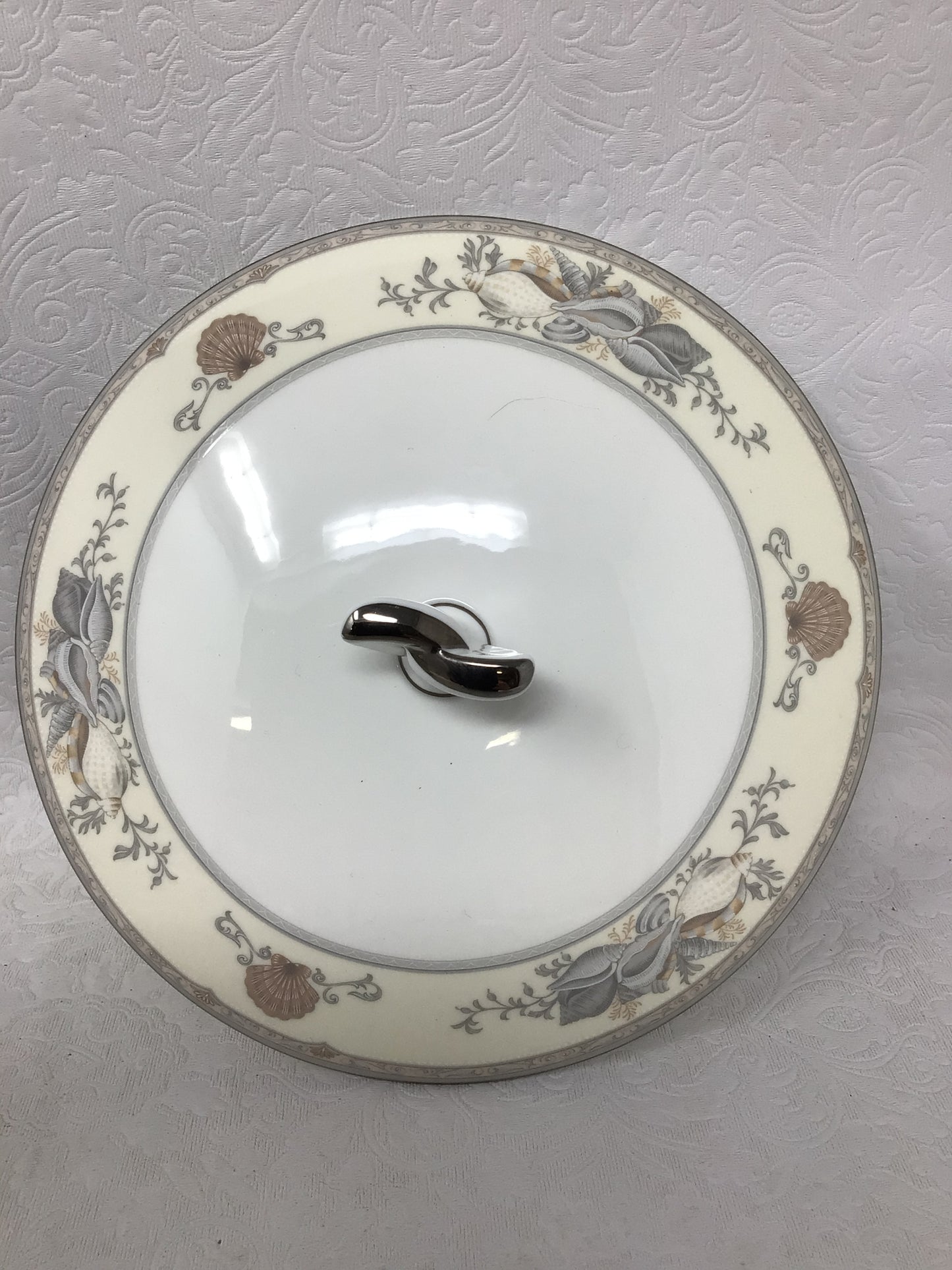 Mikasa Covered Casserole Dish