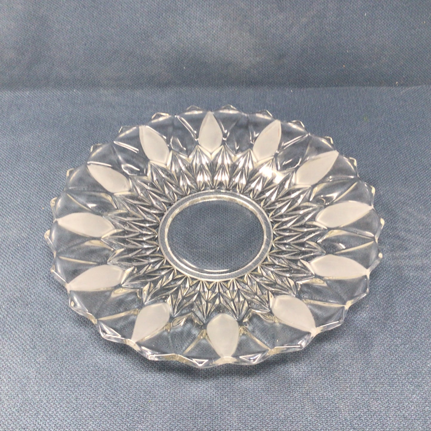 Diamond Patterned Frosted Glass Plate