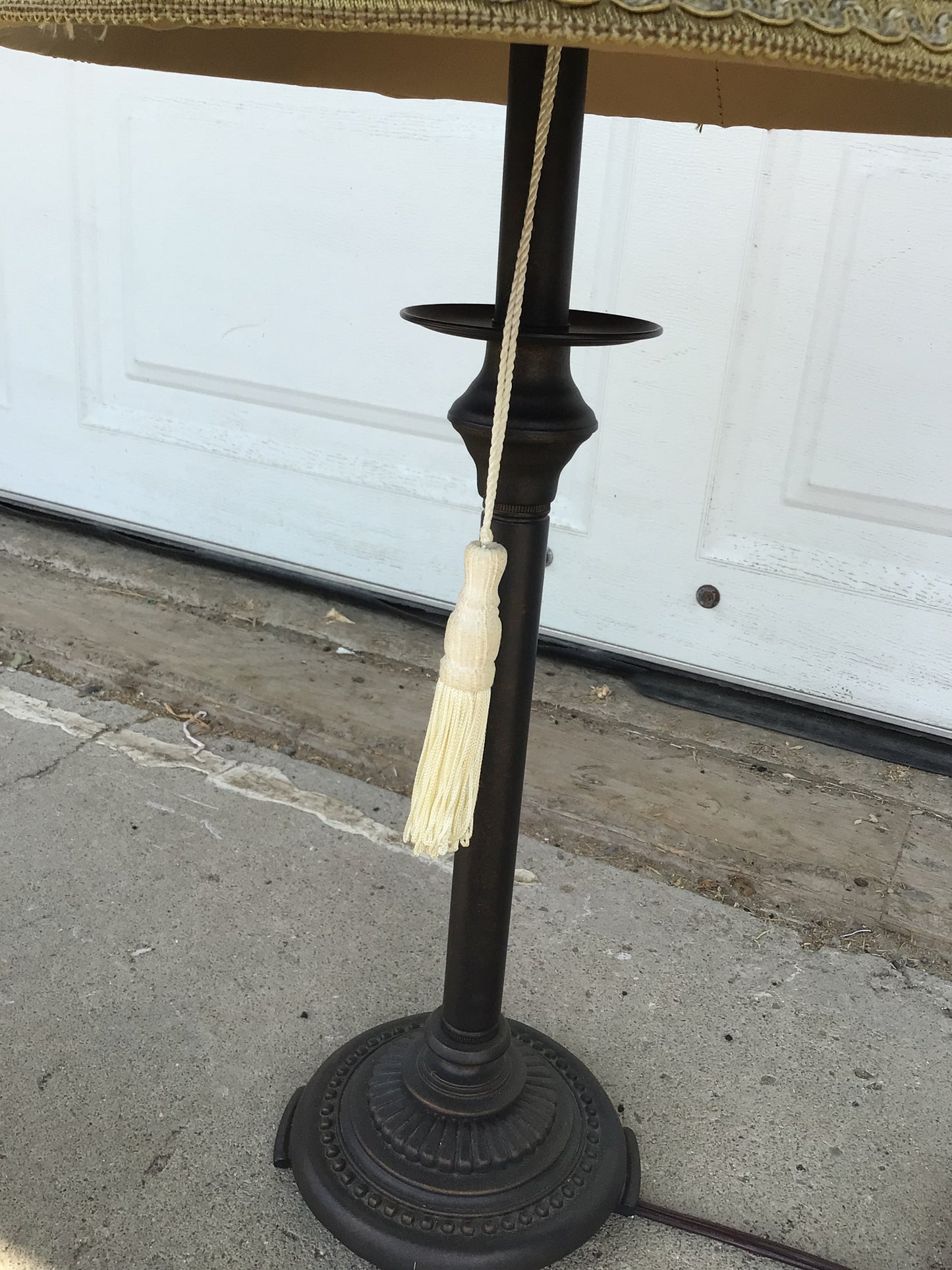 Metal Tassel Lamp with Olive Green Shade