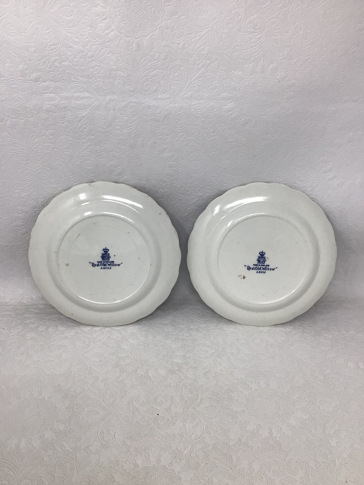 Set of 2 Blue Willow Pattern Plates