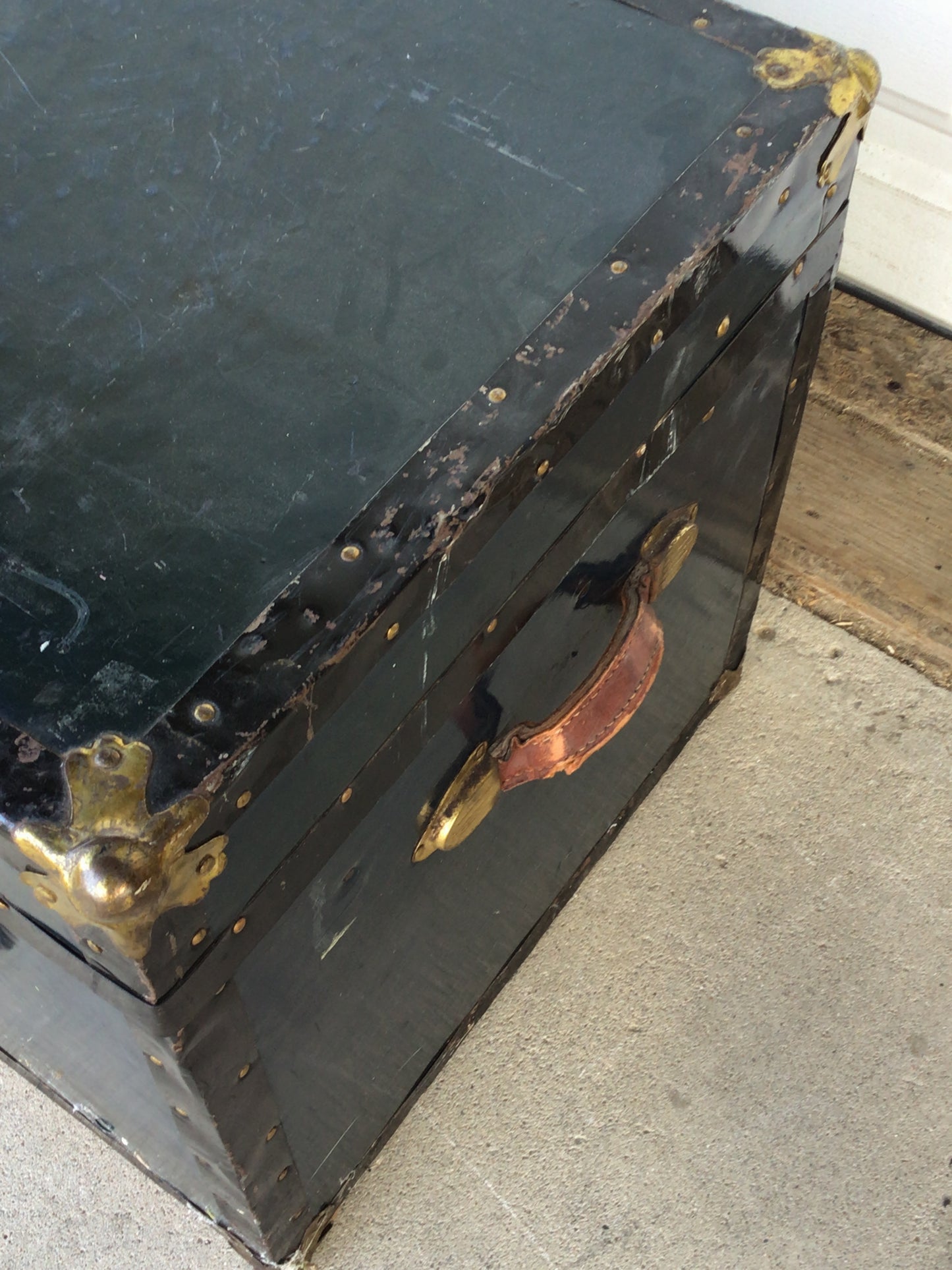 “Christie Baggage” Chest