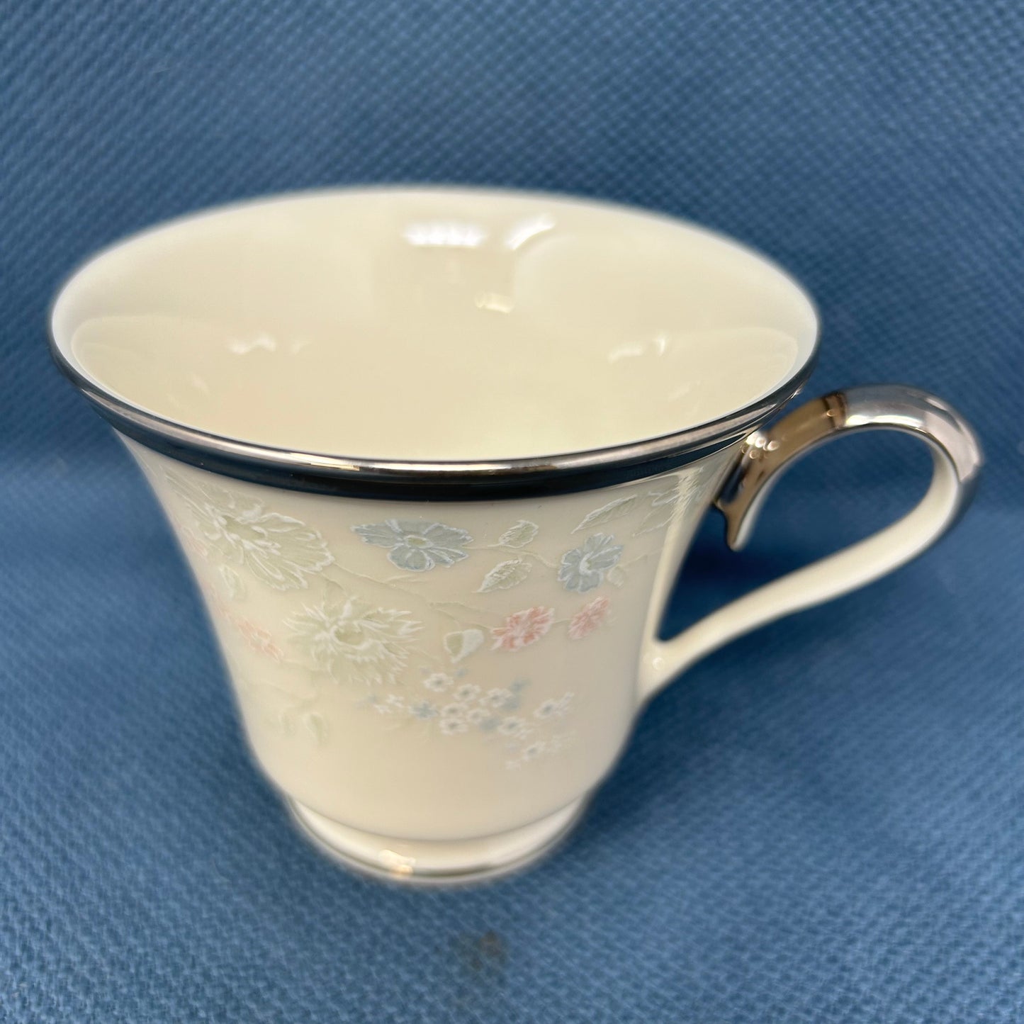 Lenox “Nicole” Pattern Fine China Full Place Setting