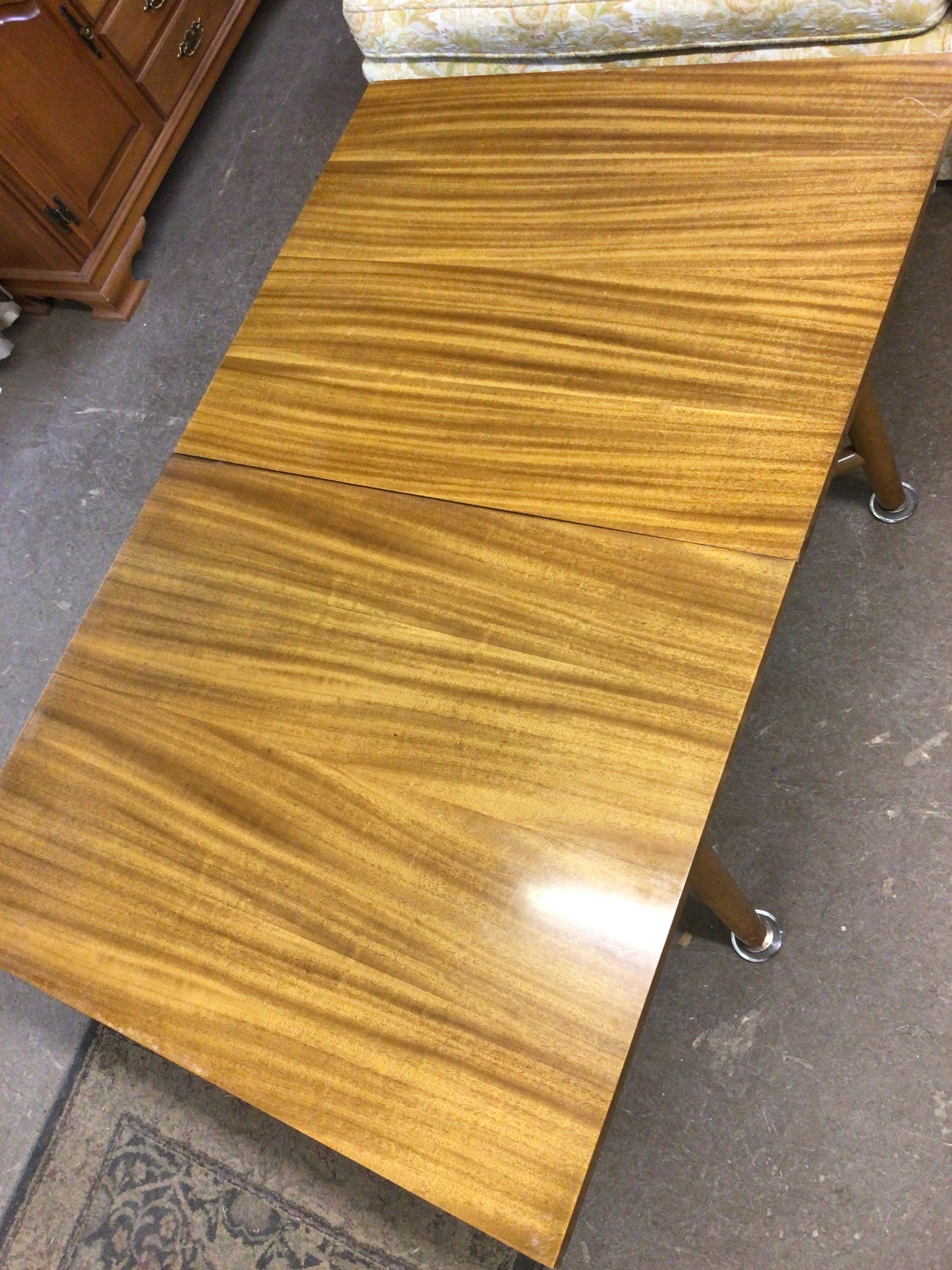 Unique Extending Coffee Table