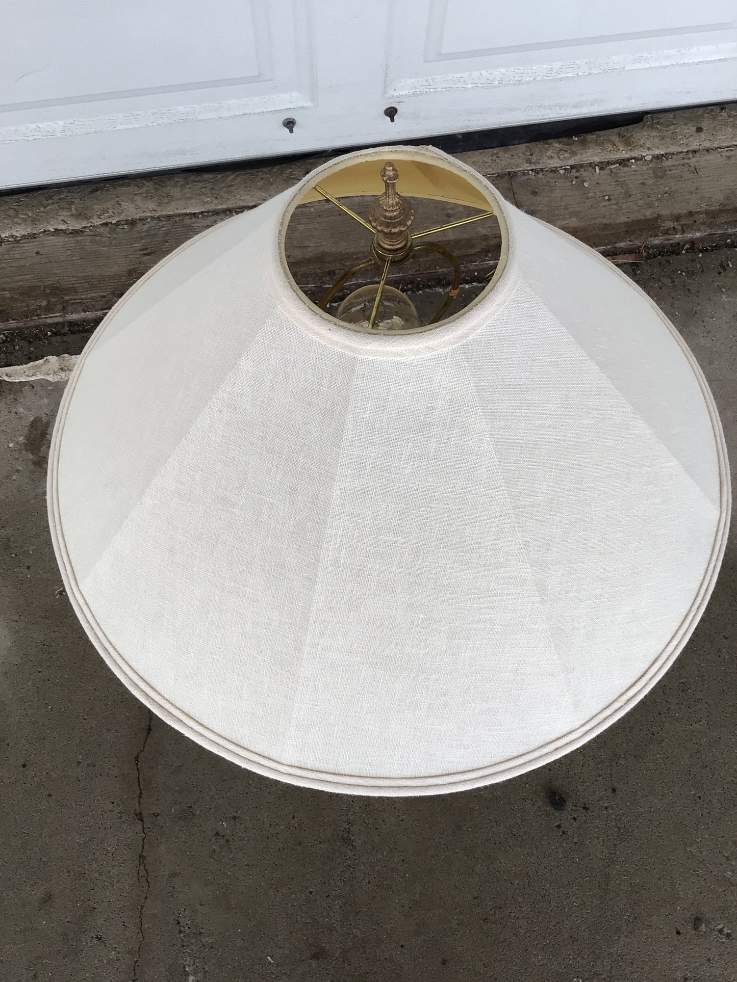 Ceramic Accent Table Lamp