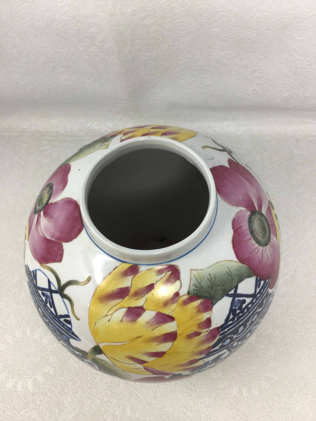 Vintage Chinoiserie-Style Ceramic Ginger Vase