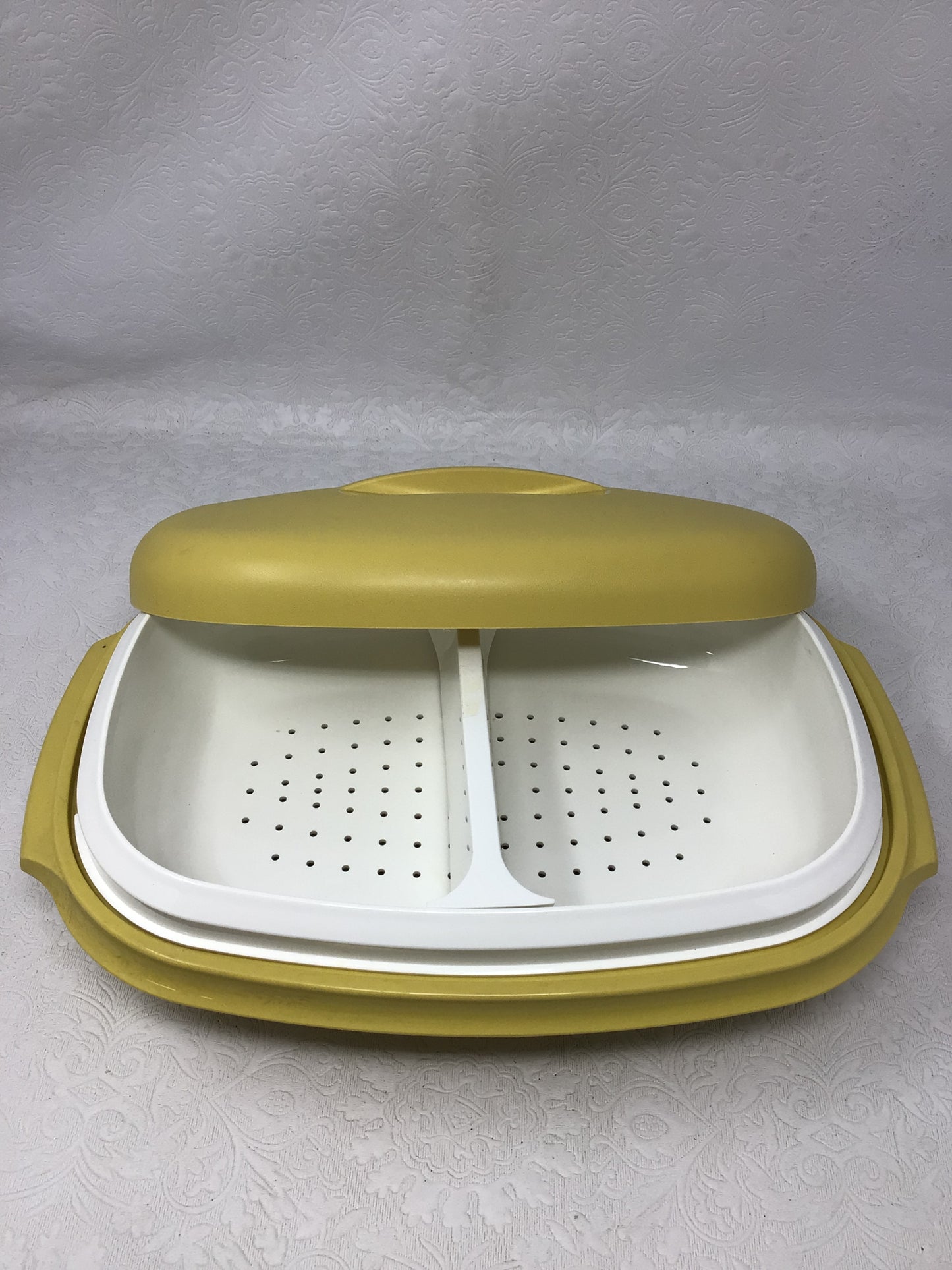Vintage 1970s Tupperware Microwave Steamer