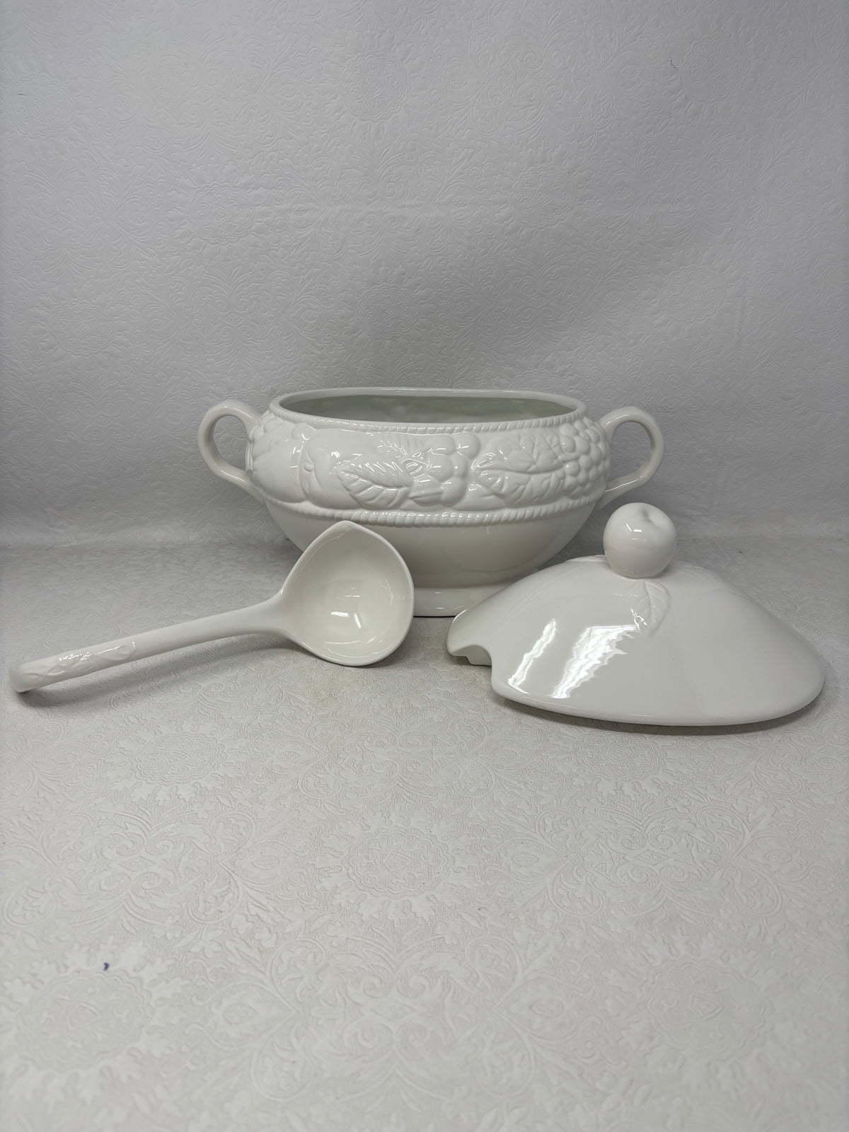 Vintage White Ceramic Soup Tureen Set