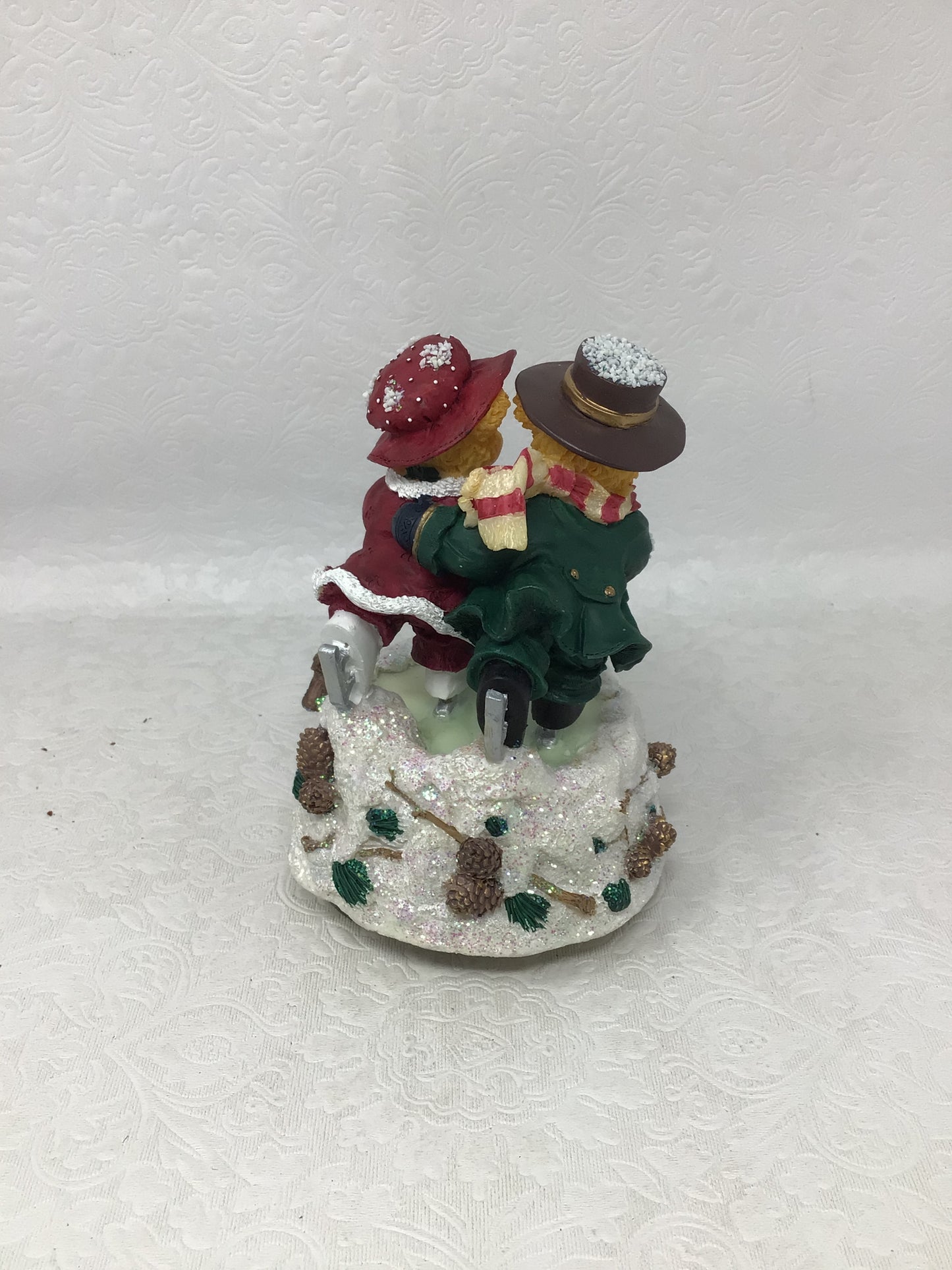 1999 Avon Loveable Teddies Musical Figure