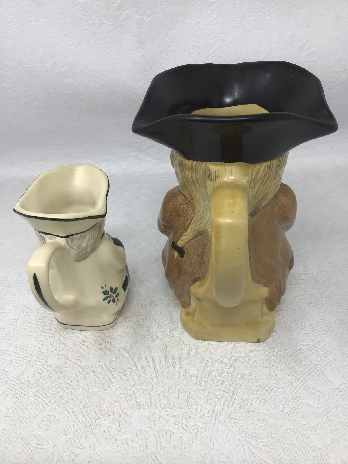 Vintage Toby Jugs with Brown Jacket and White Jacket, Set of 2