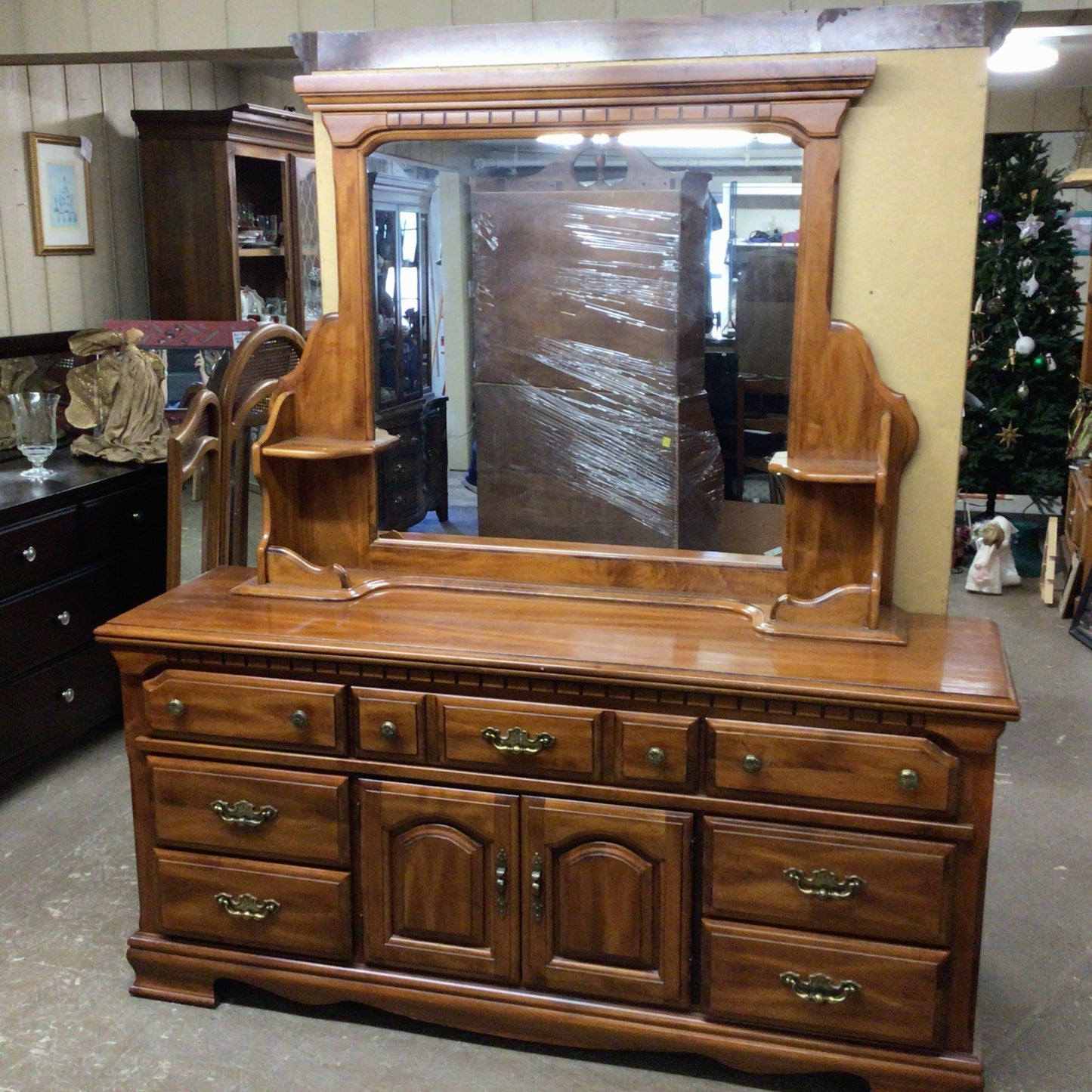 Wooden Horizontal Dresser with Mirror