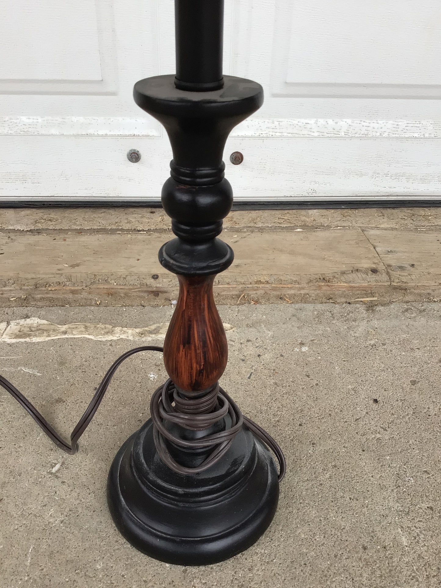 Metal and Faux Wood Table Lamp