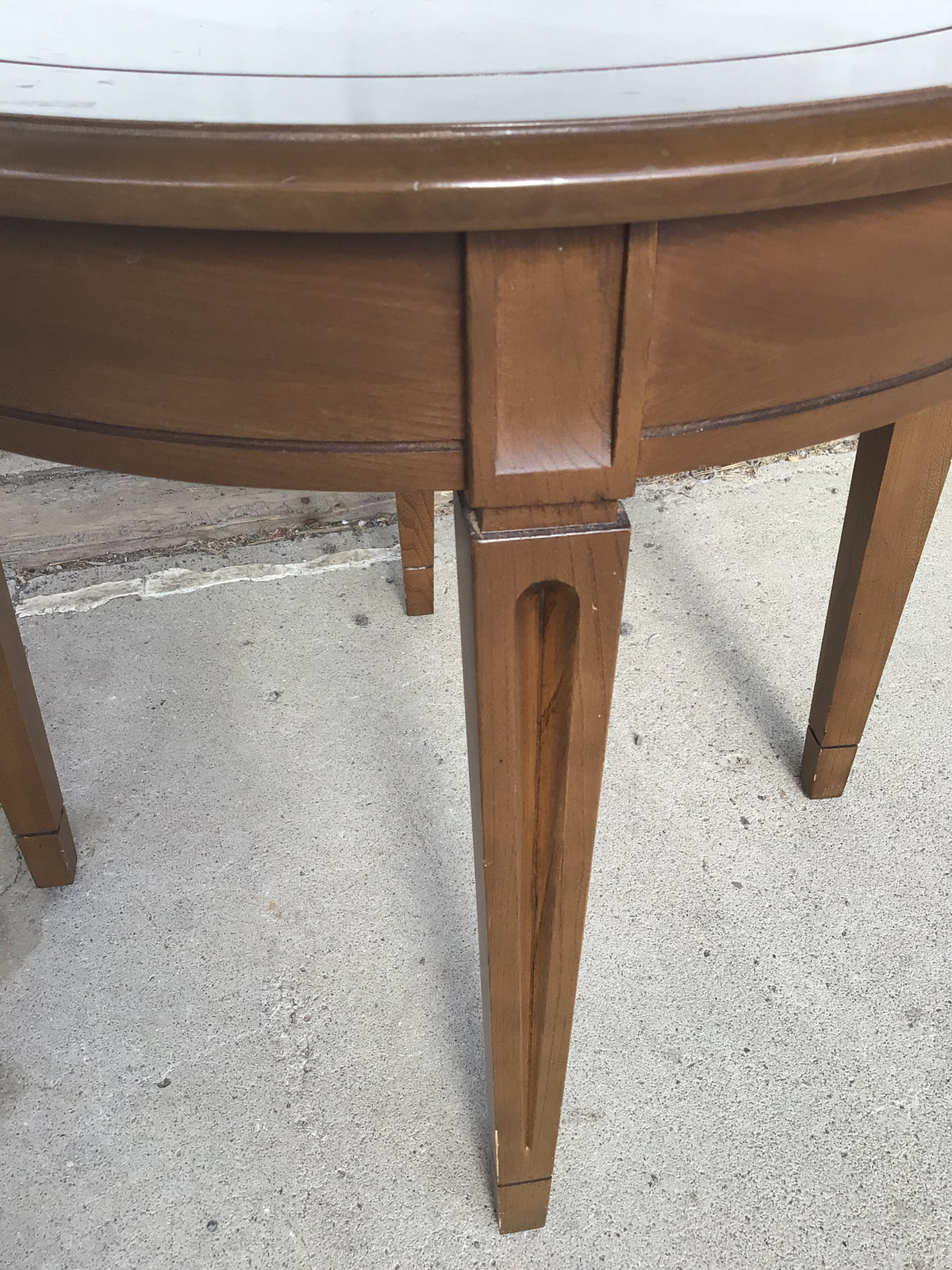 Traditional Round End Table