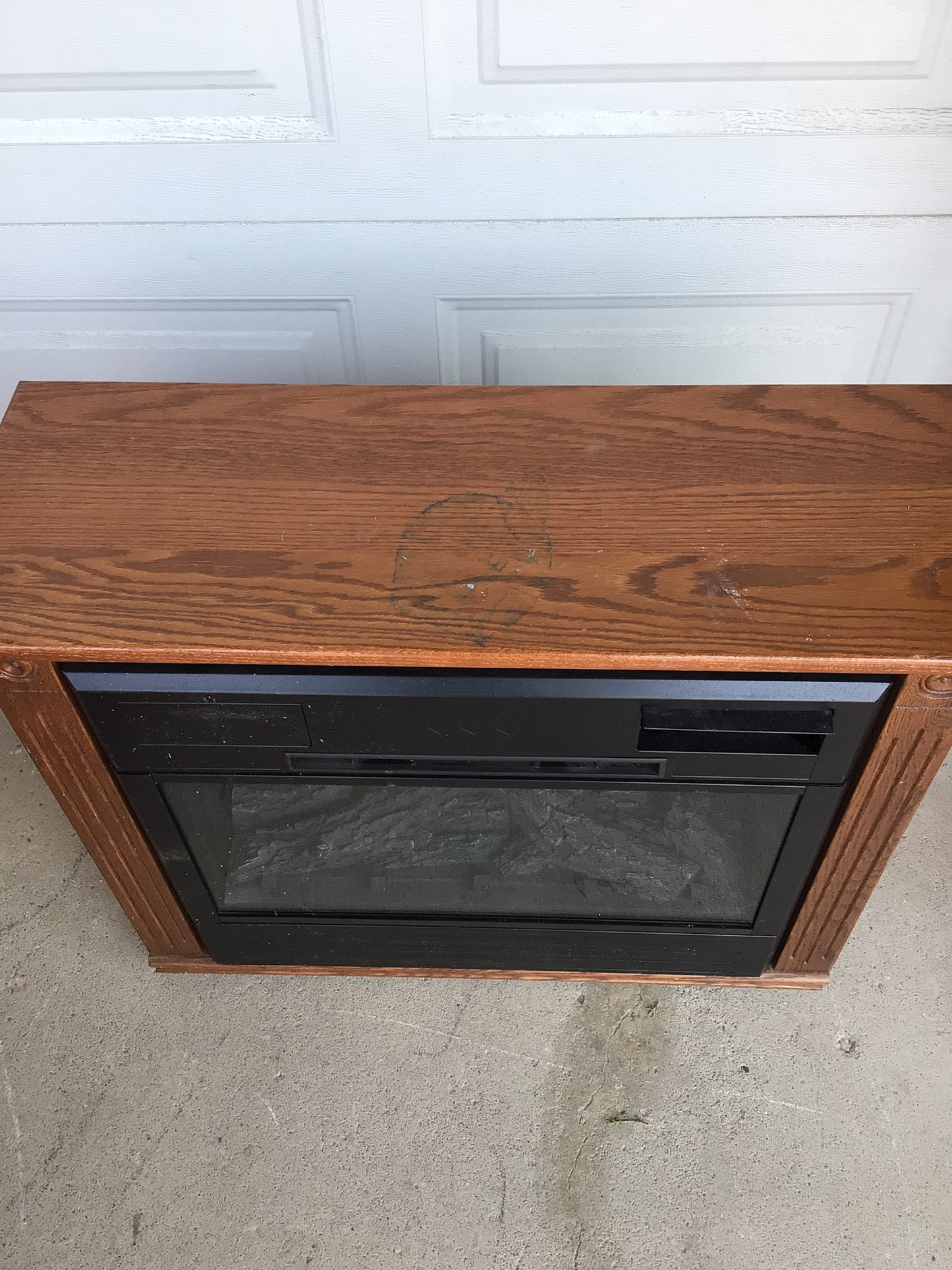 Electric Heater/Fireplace