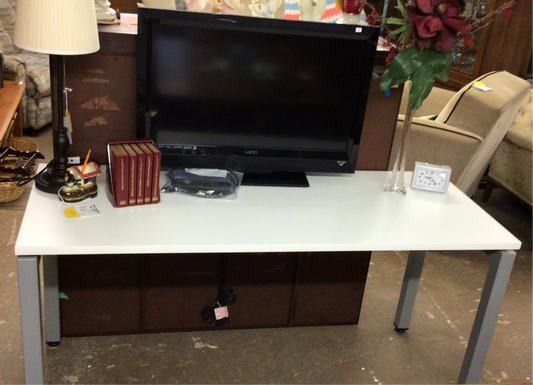 White Office Desk