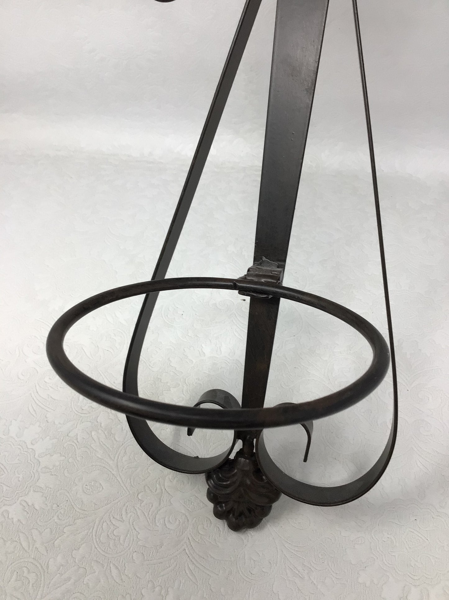 Metal Cross Sconce