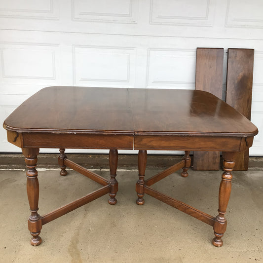 Solid Wood Pedestal Table