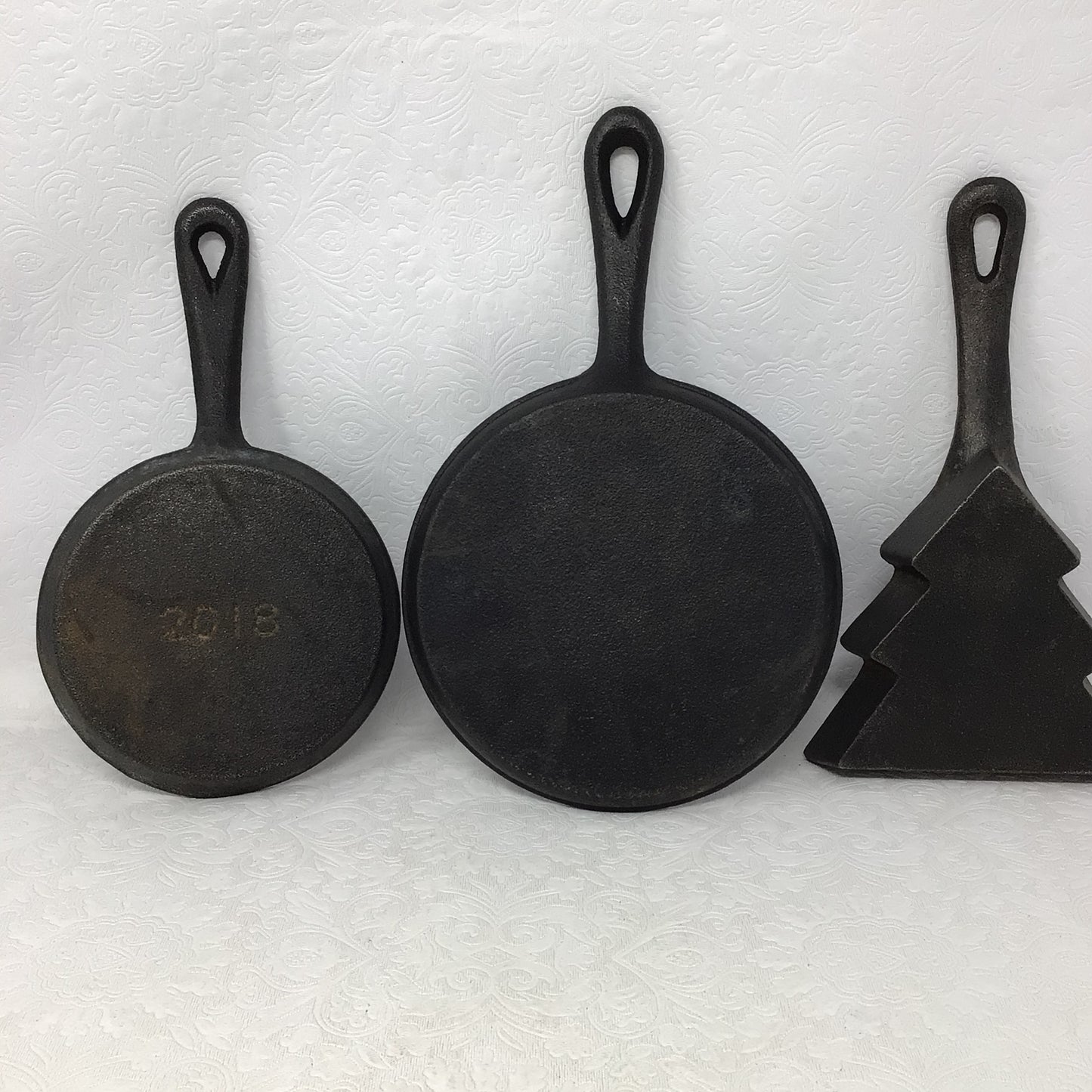 Set of 3 Mini Cast  Frying Pans