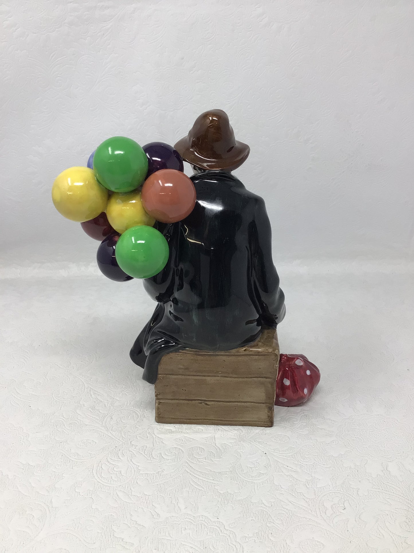 Vintage Royal Doulton "The Balloon Man" Figurine