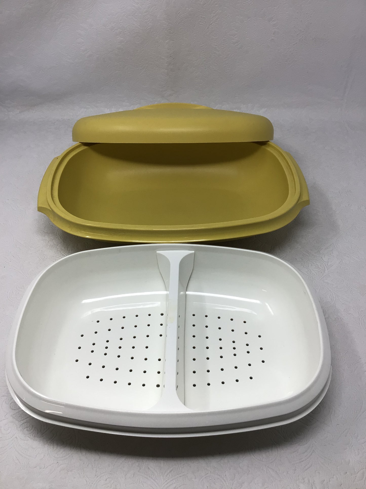 Vintage 1970s Tupperware Microwave Steamer