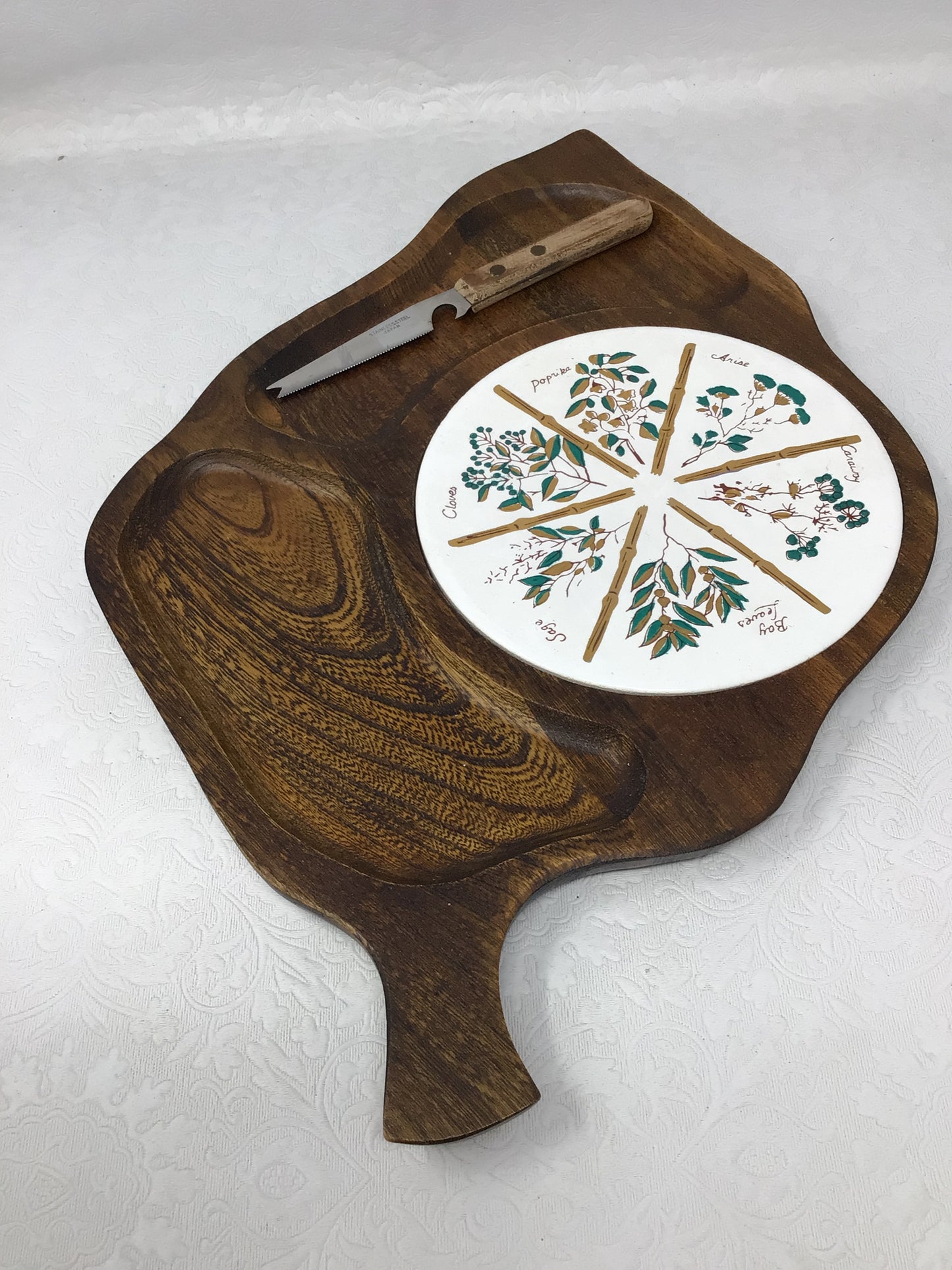 Wooden Leaf Cheese Board with Tile