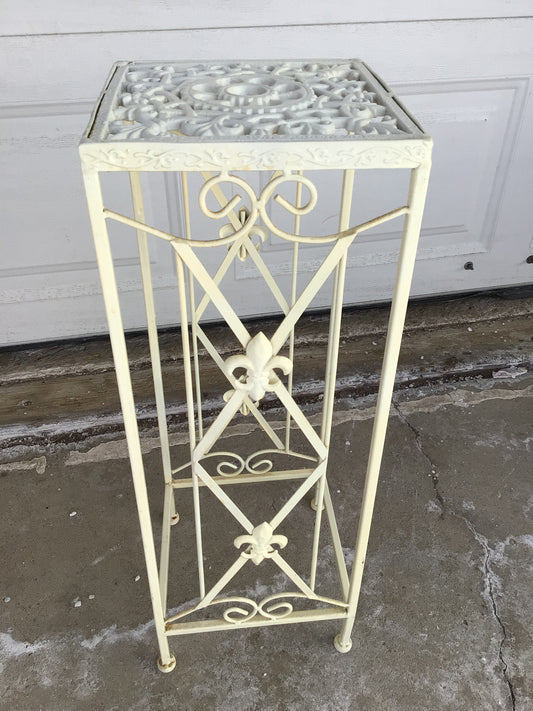 White Metal Plant Stand