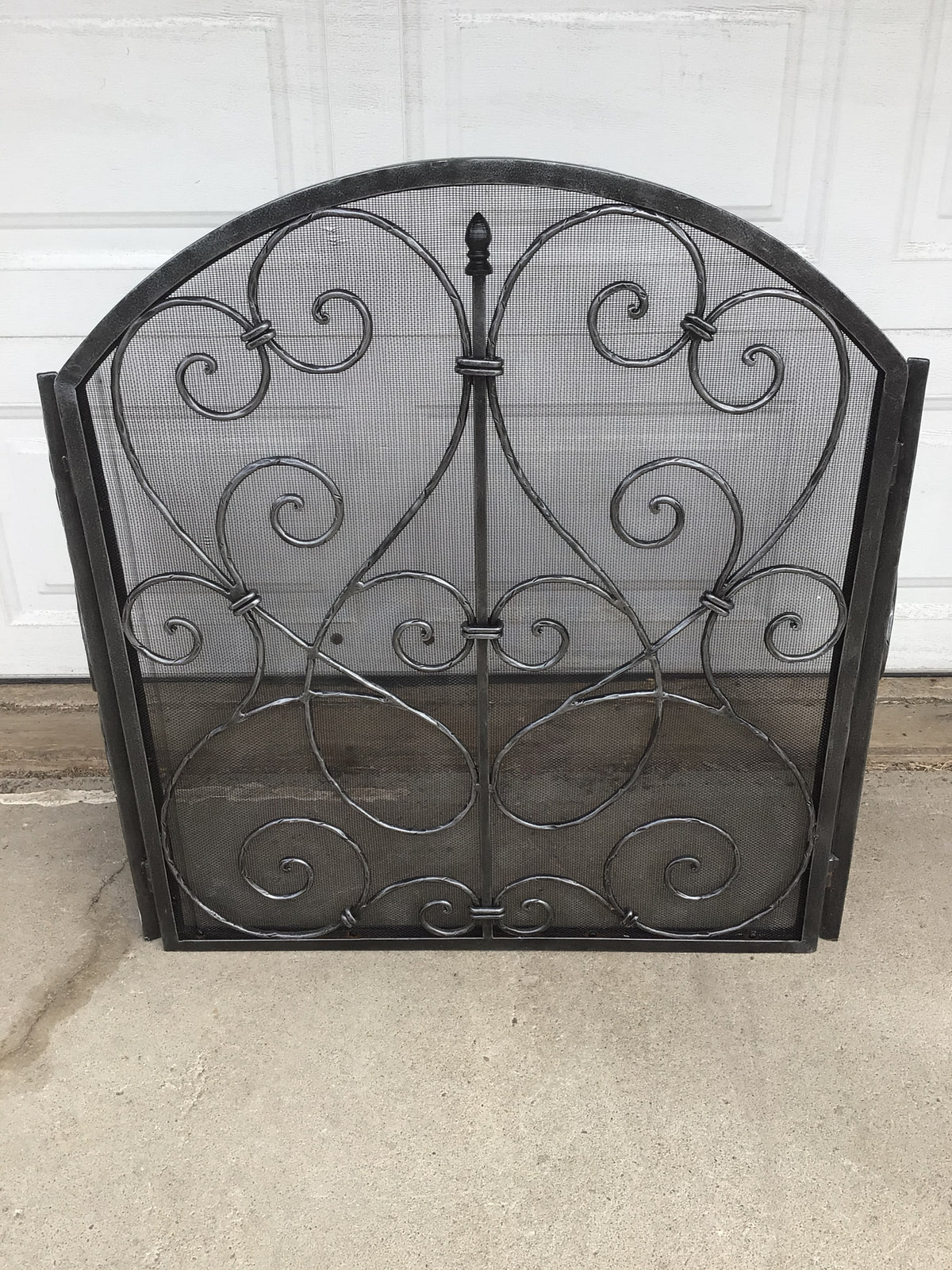 3 Panel Arched Wrought Iron Fireplace Screen