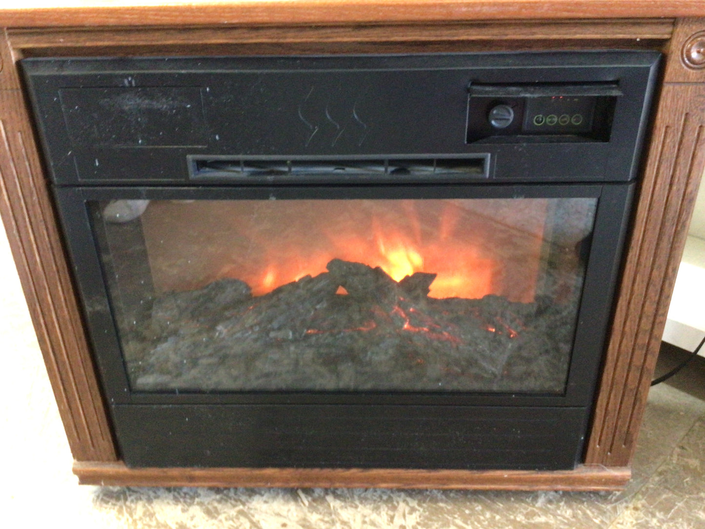 Electric Heater/Fireplace