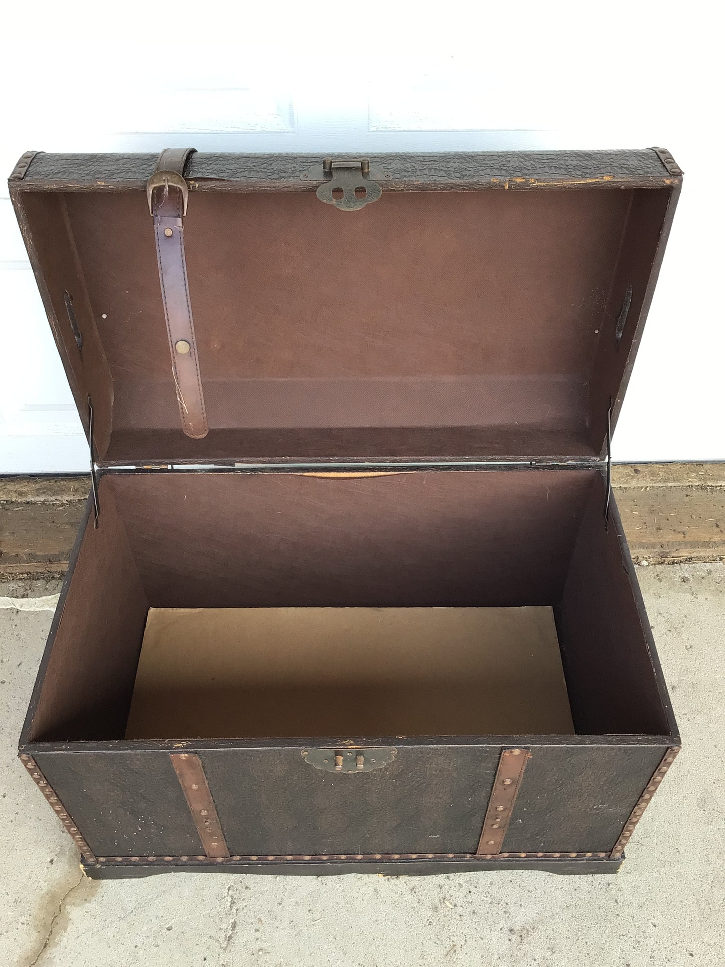 Vintage Steamer Trunk