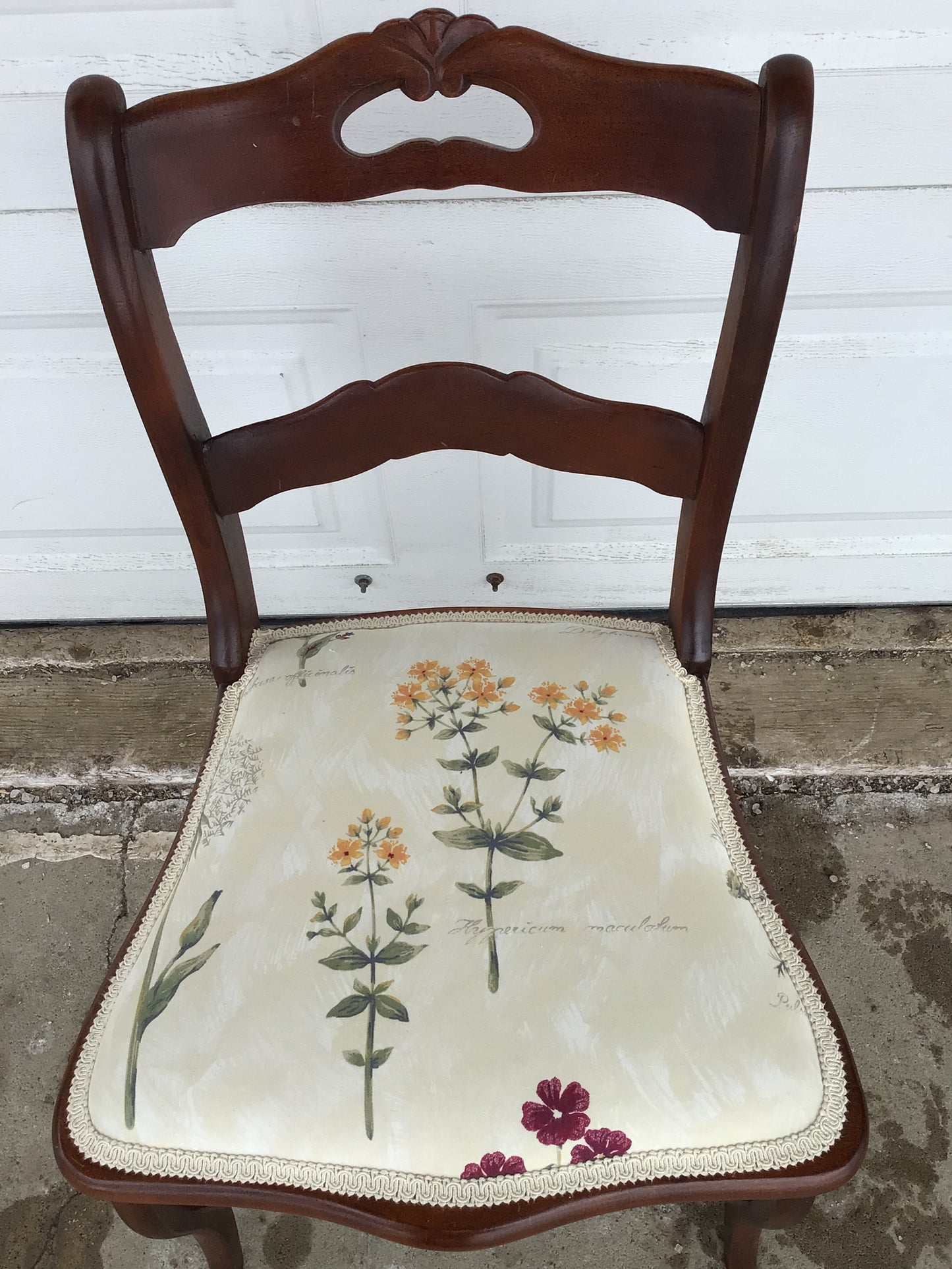 Vintage Ladder-Back Chair