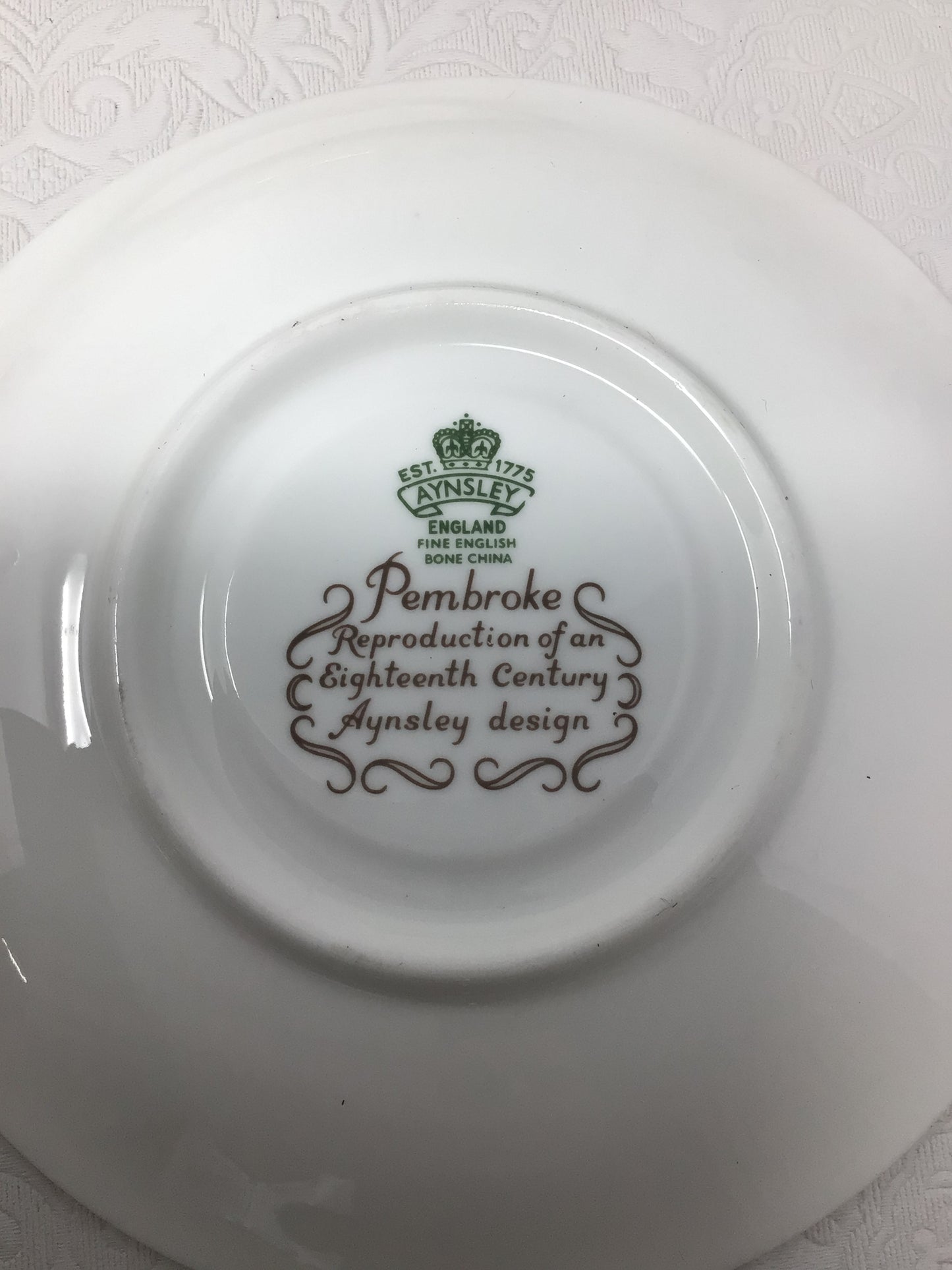 “Pembroke” by Aynsley Dinner Set