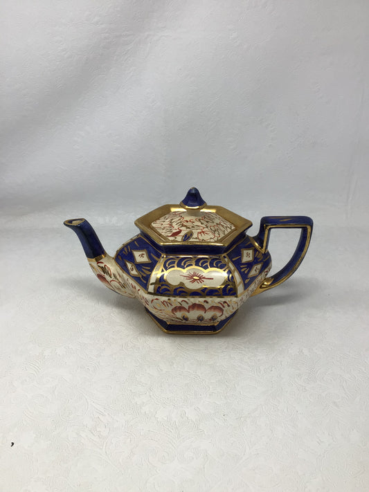 Vintage Arthur Wood & Sons Teapot