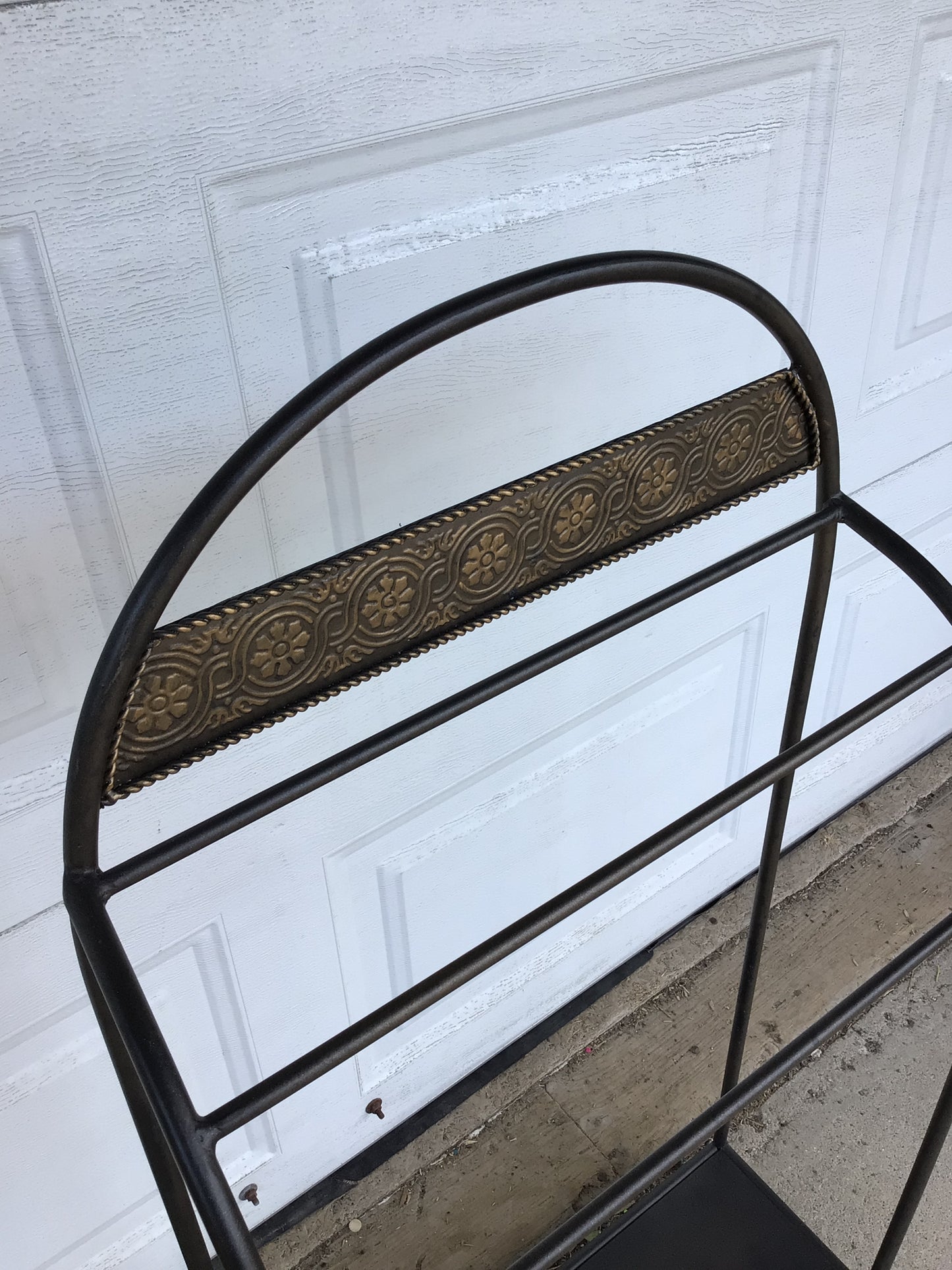 Metal Blanket/Towel Rack