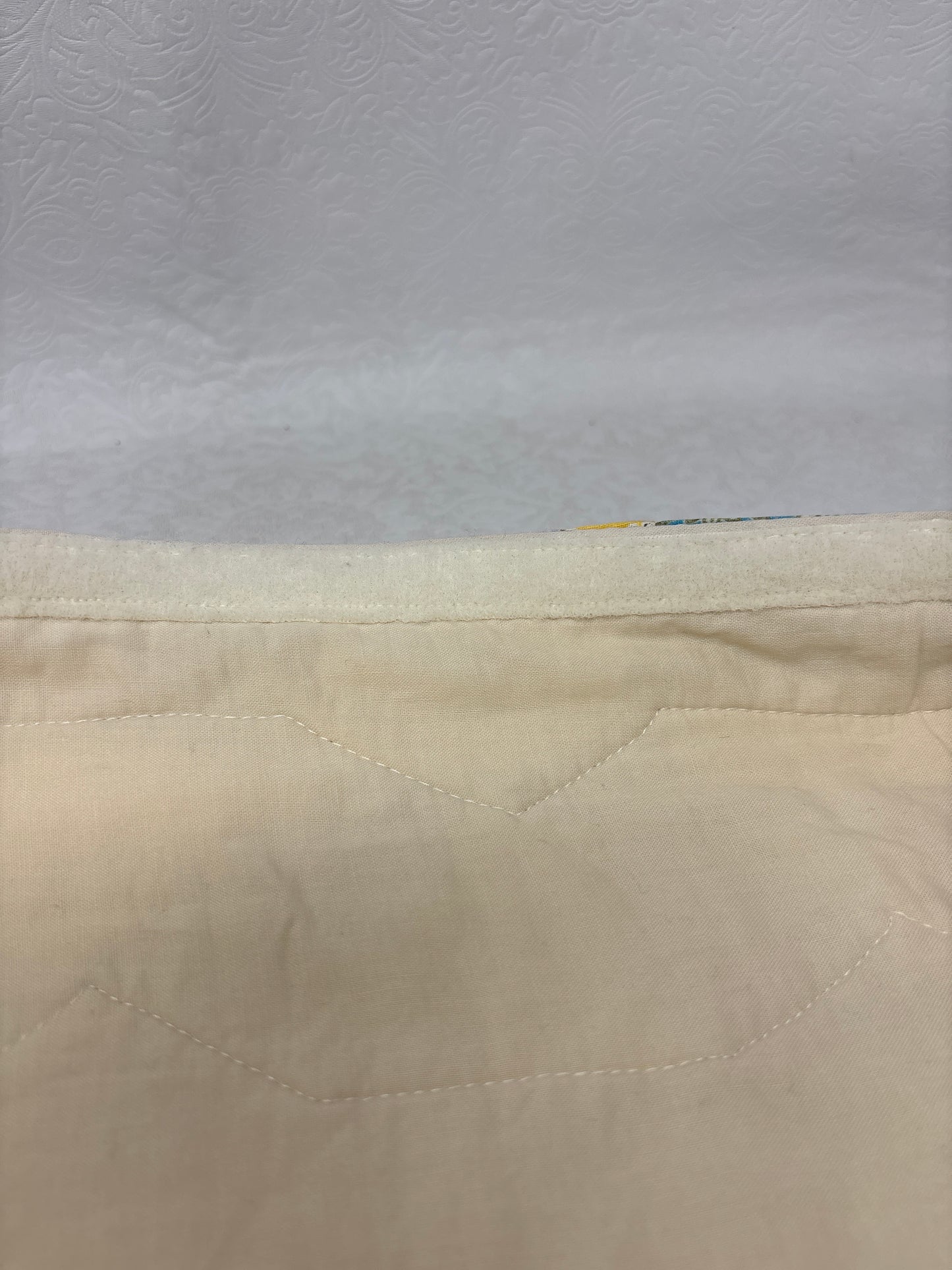 Hand Made Dresden Plate Pattern Quilt