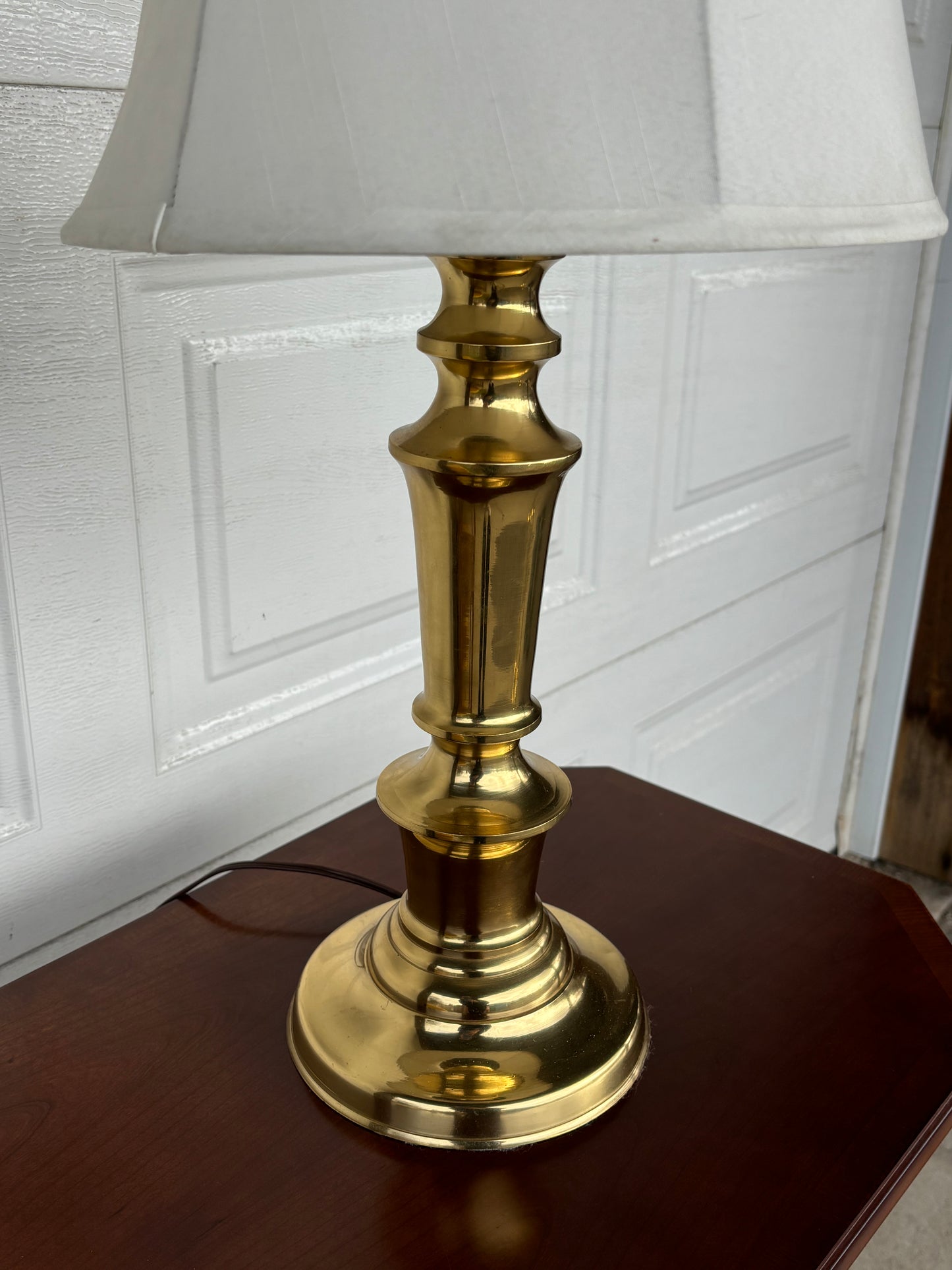 Vintage Stiffel Style Gold Lamp With White Shade