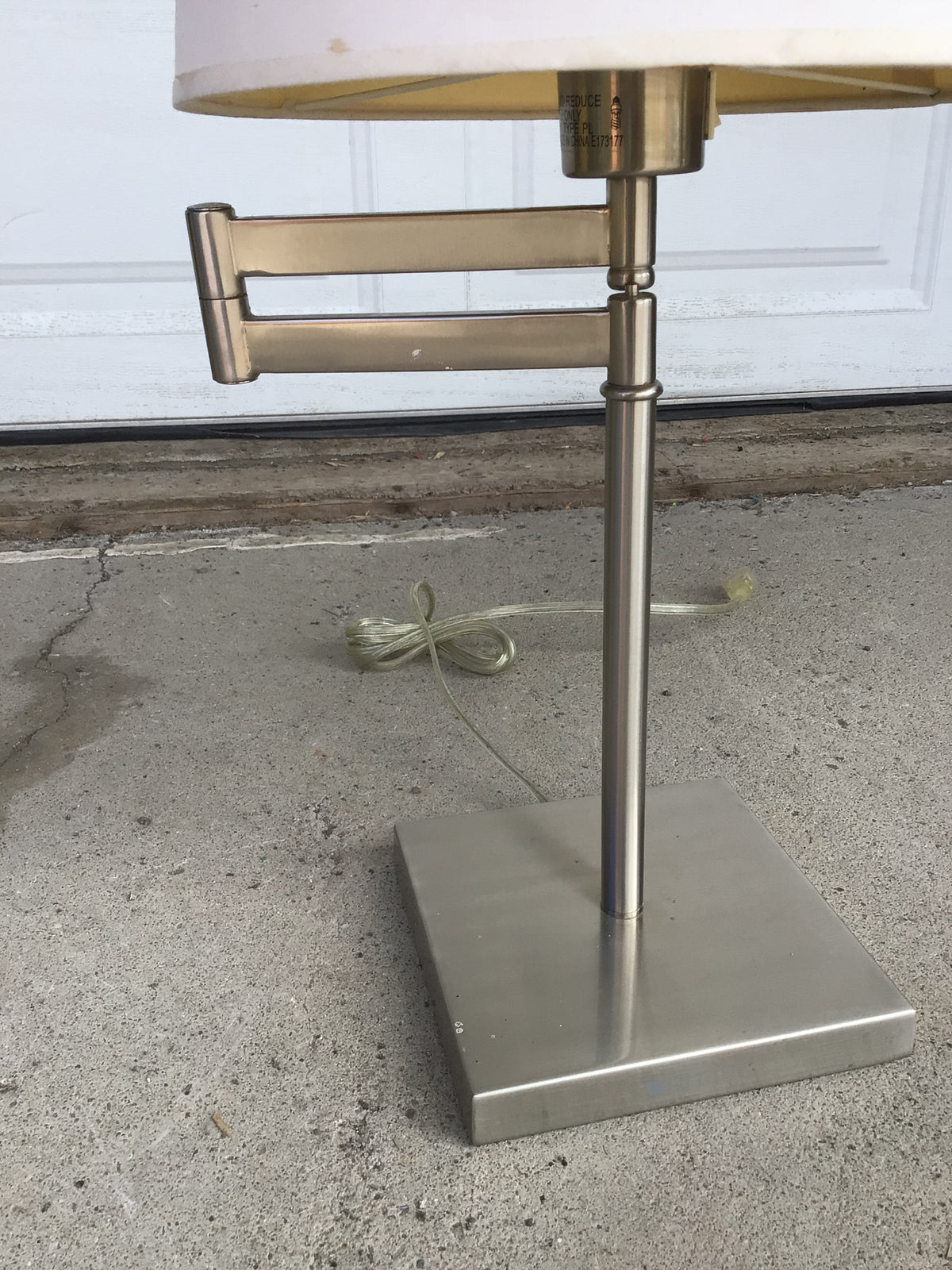Contemporary Metal Table Lamp
