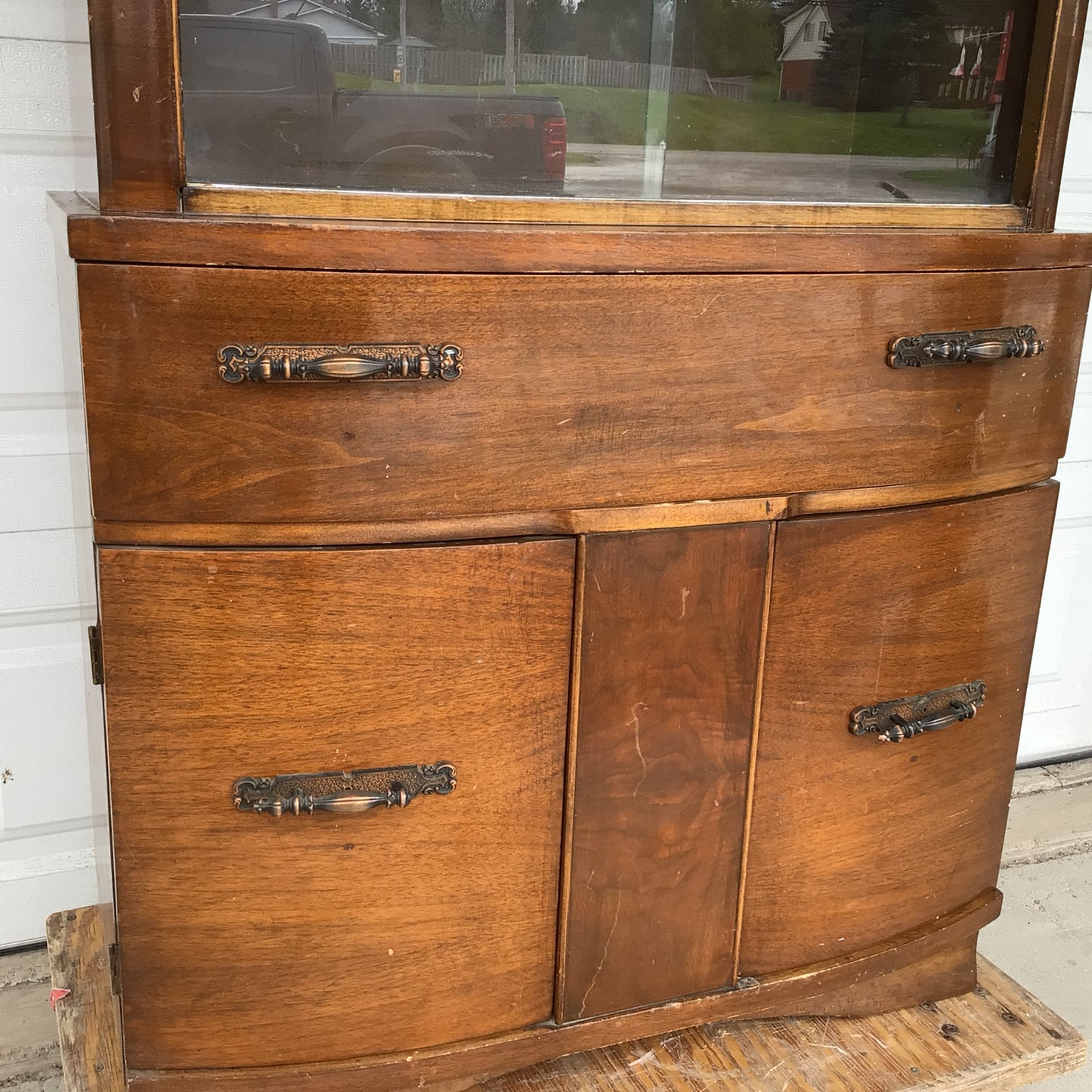 Vintage China Cabinet Hutch