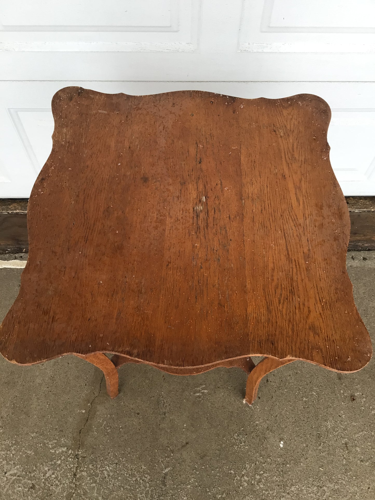 Vintage Queen Anne-style Side Table