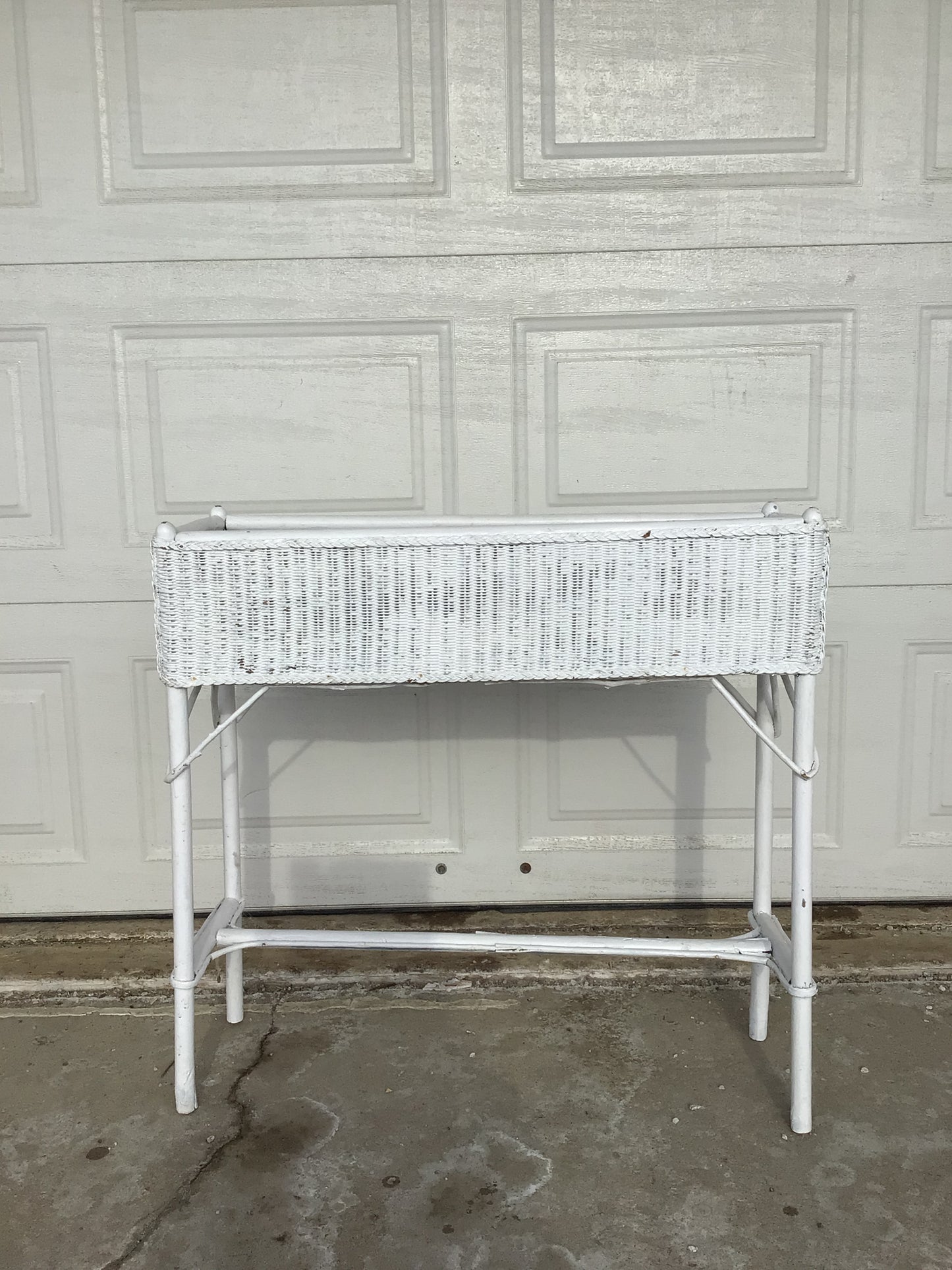 White Wicker Plant Stand