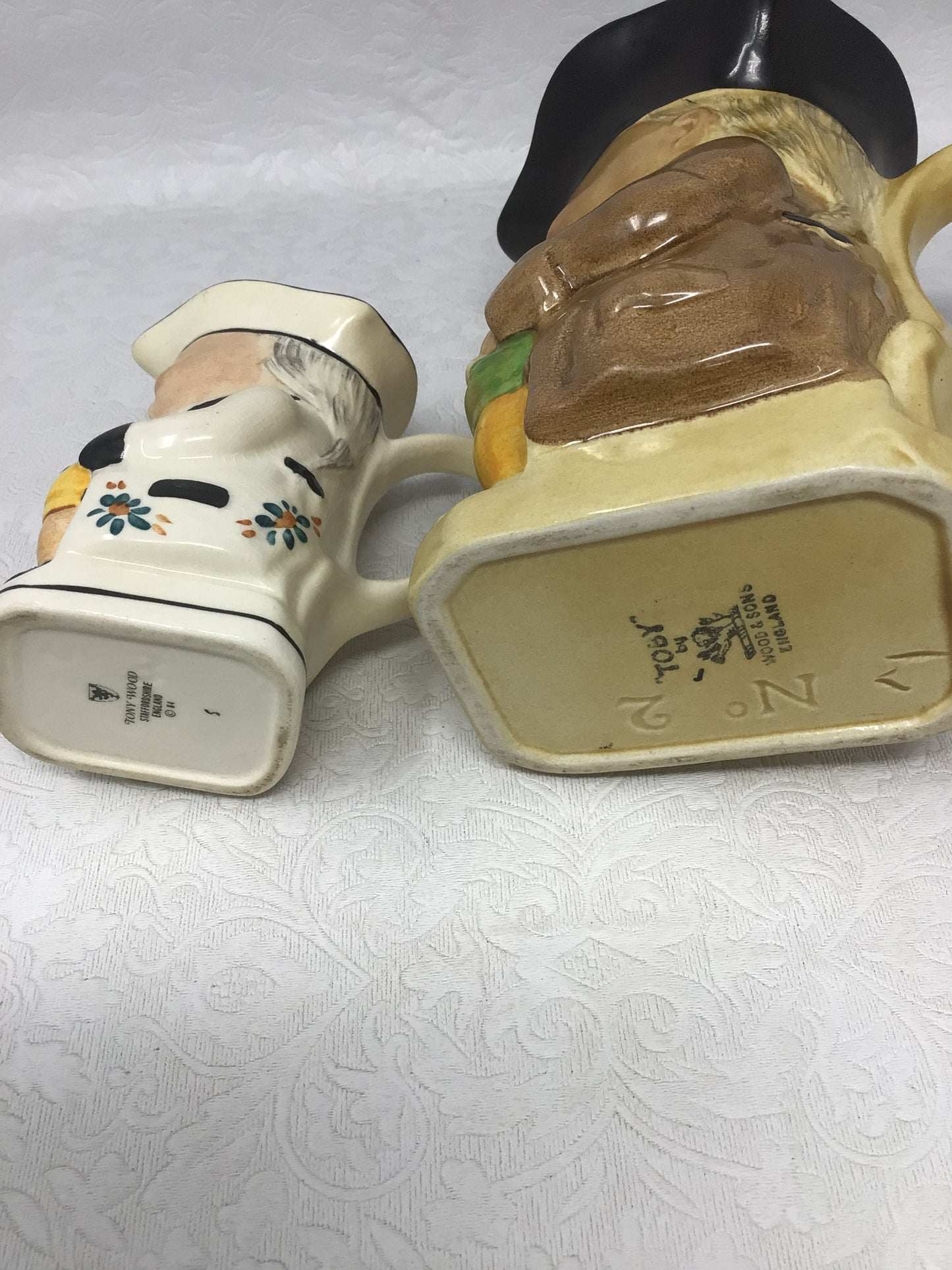 Vintage Toby Jugs with Brown Jacket and White Jacket, Set of 2