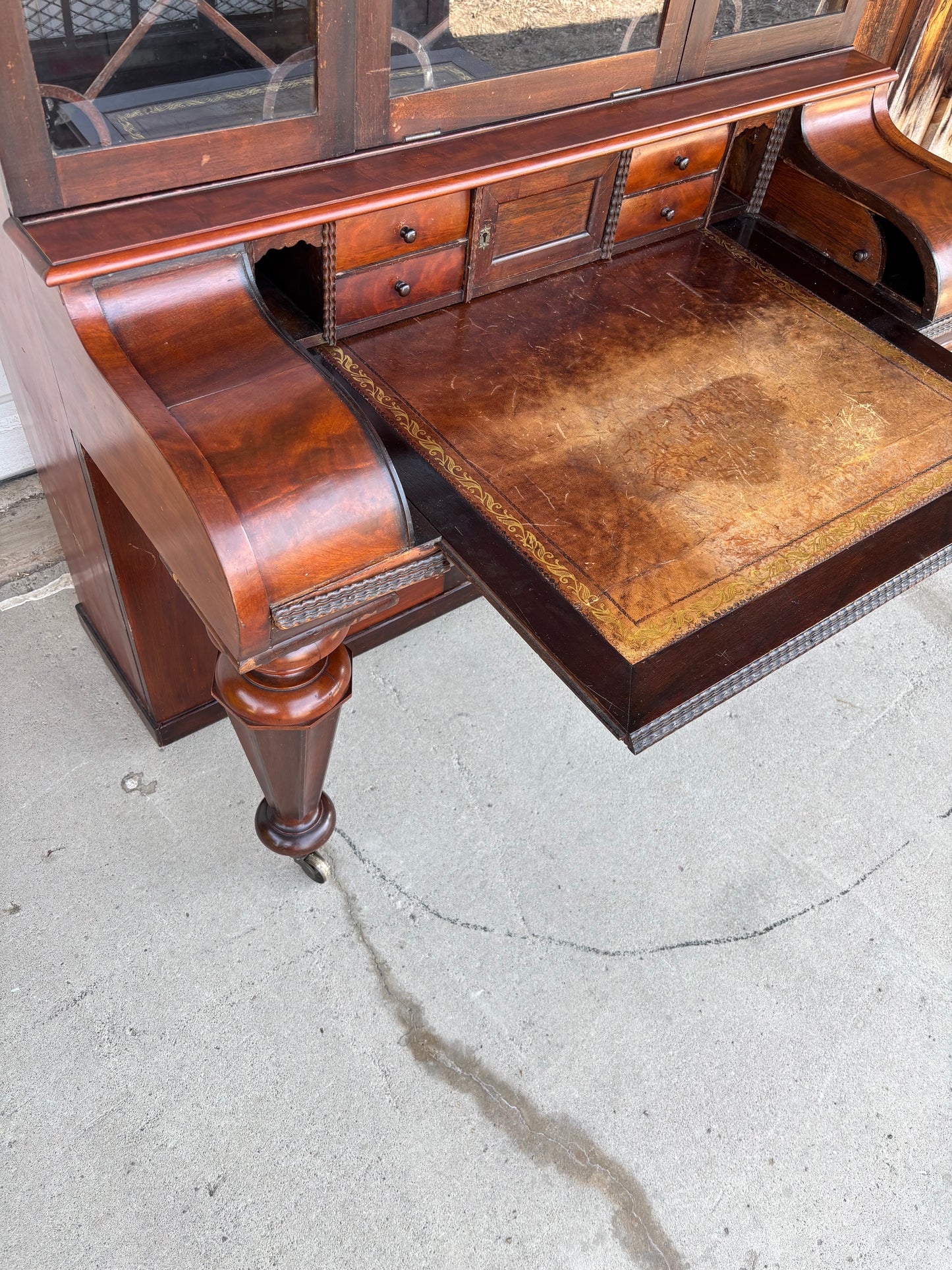Cottage Desk from 1798